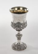 Pokal, Silber, 12-lötig, Hannover, 1849, Knauer, glatter Teil der Kuppa mit Widmungsinschrift "Dem 