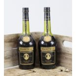 Zwei Flaschen "Cognac Martell Medaillon V.S.O.P. Carte Noir"