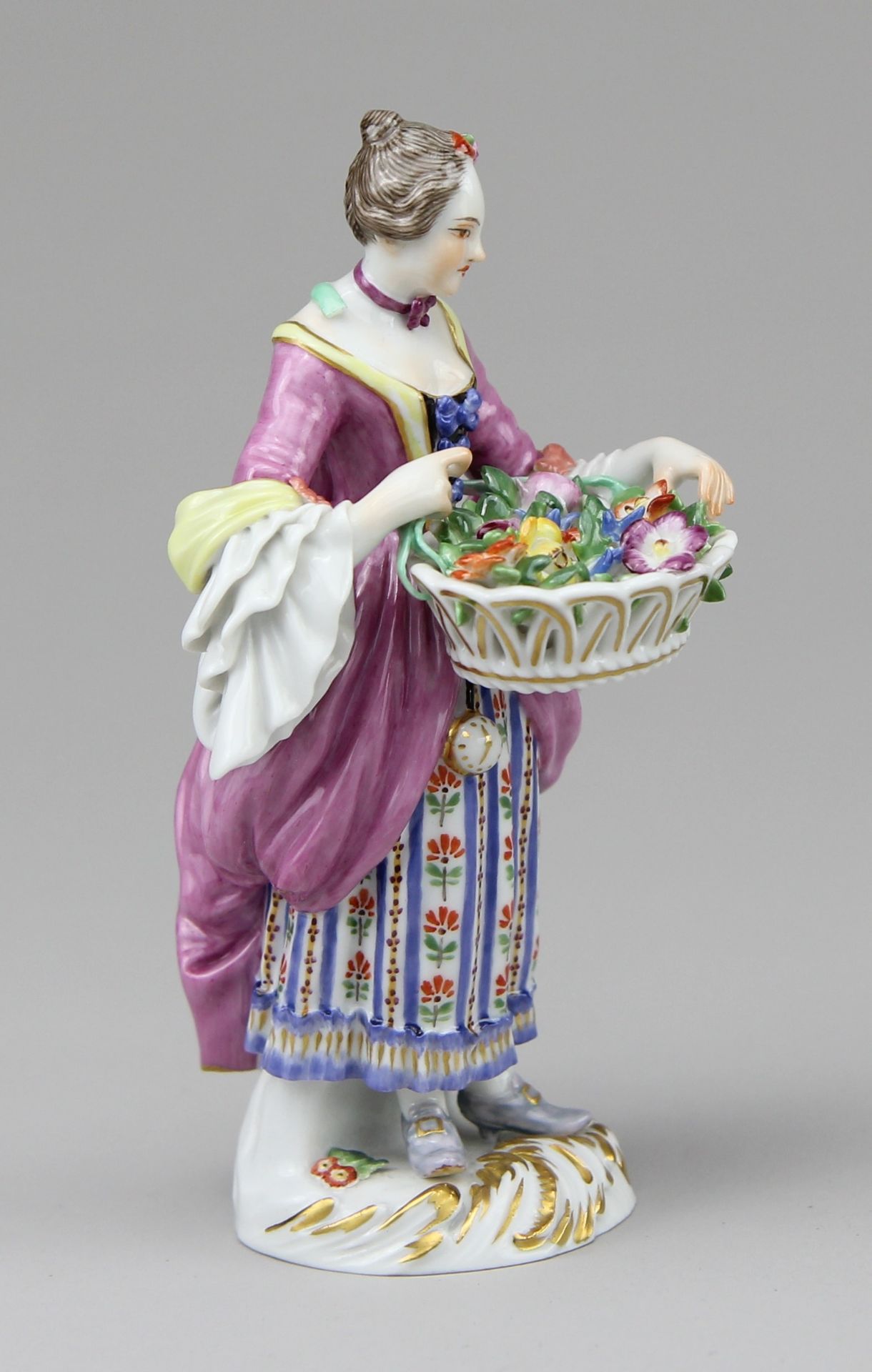 Meissen - Figur Blumenmädchen im Opernhaus aus der Serie Cris de Paris - Bild 4 aus 5