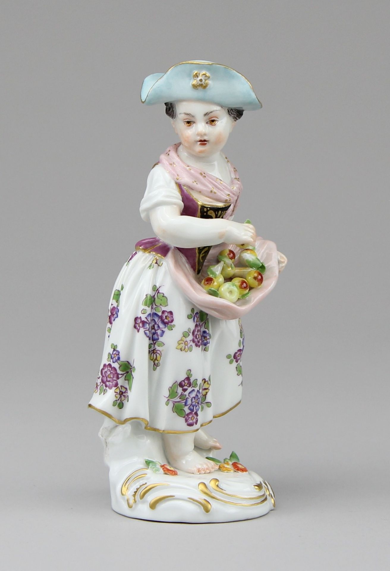 Meissen - Figur Mädchen mit Früchten aus der Serie Gärtnerkinder