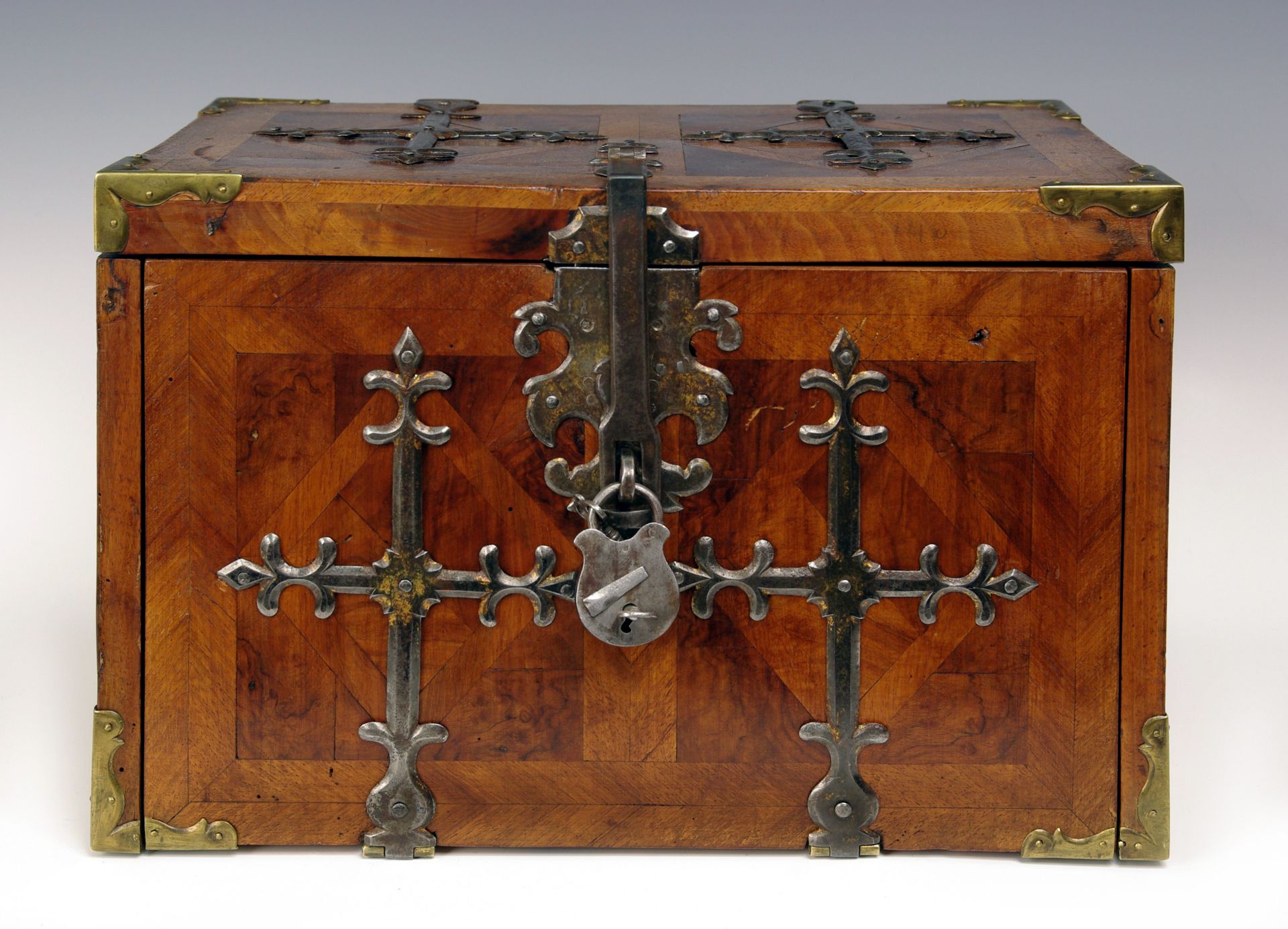 Box with inlays and secret drawers - Image 3 of 6