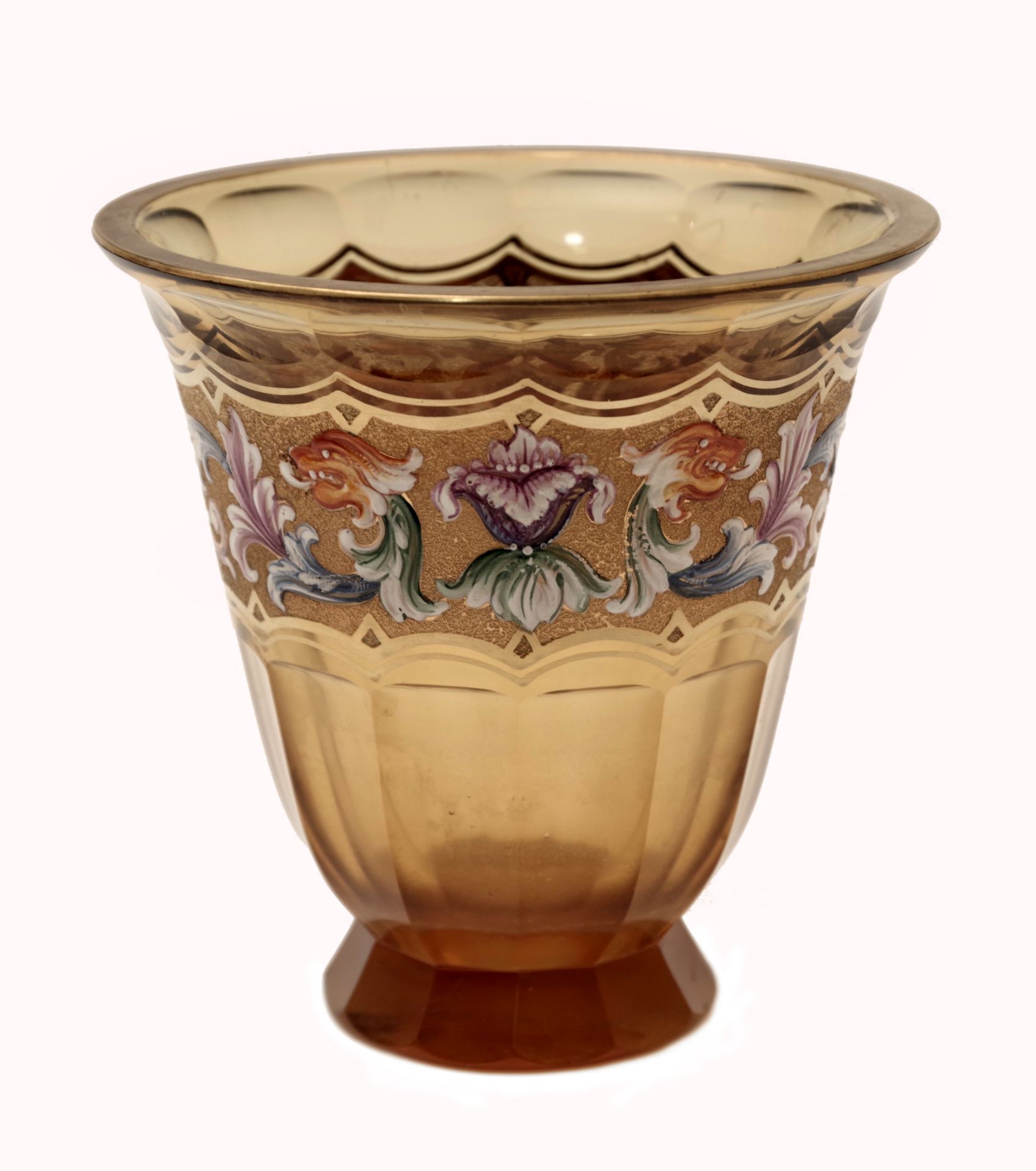 Eine seltene Vase mit oroplastischem Fries, Art Deco - Bild 2 aus 2
