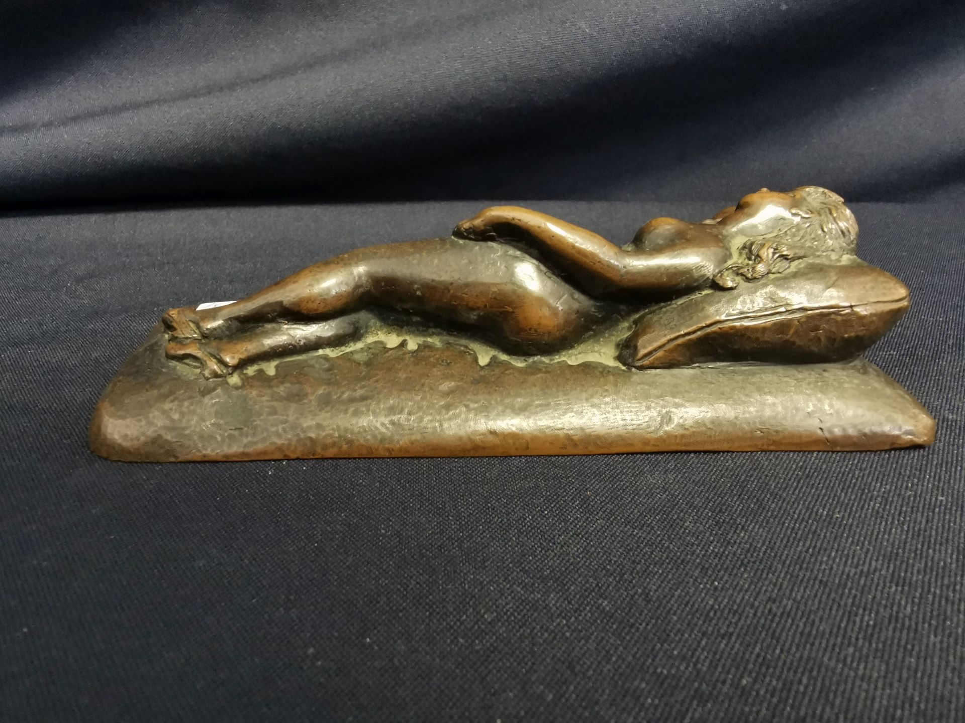SCULPTURE: "RESTING FEMALE NUDE" - Image 3 of 3