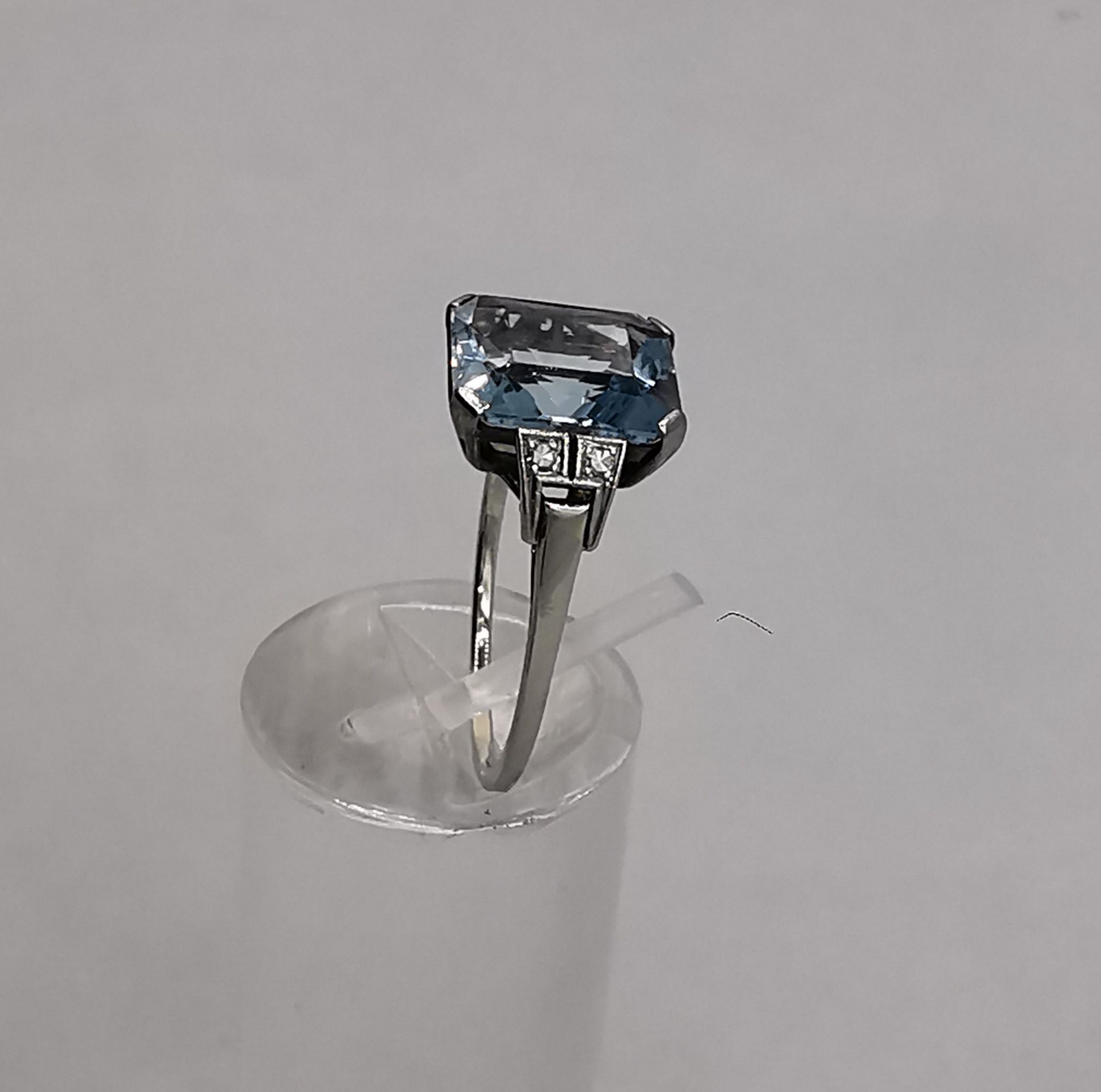 PLATIN - RING WITH AQUAMARINE - Image 2 of 3