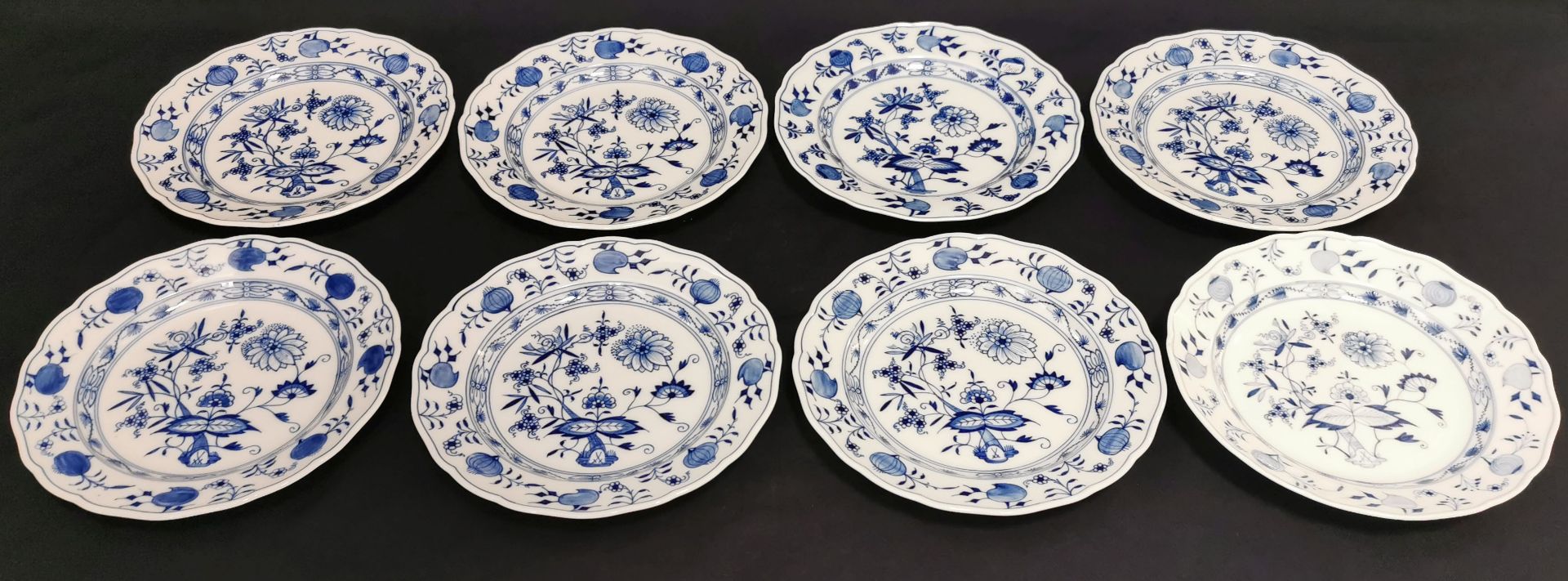 8 MEISSEN PLATES "ONION PATTERN" - Image 2 of 4