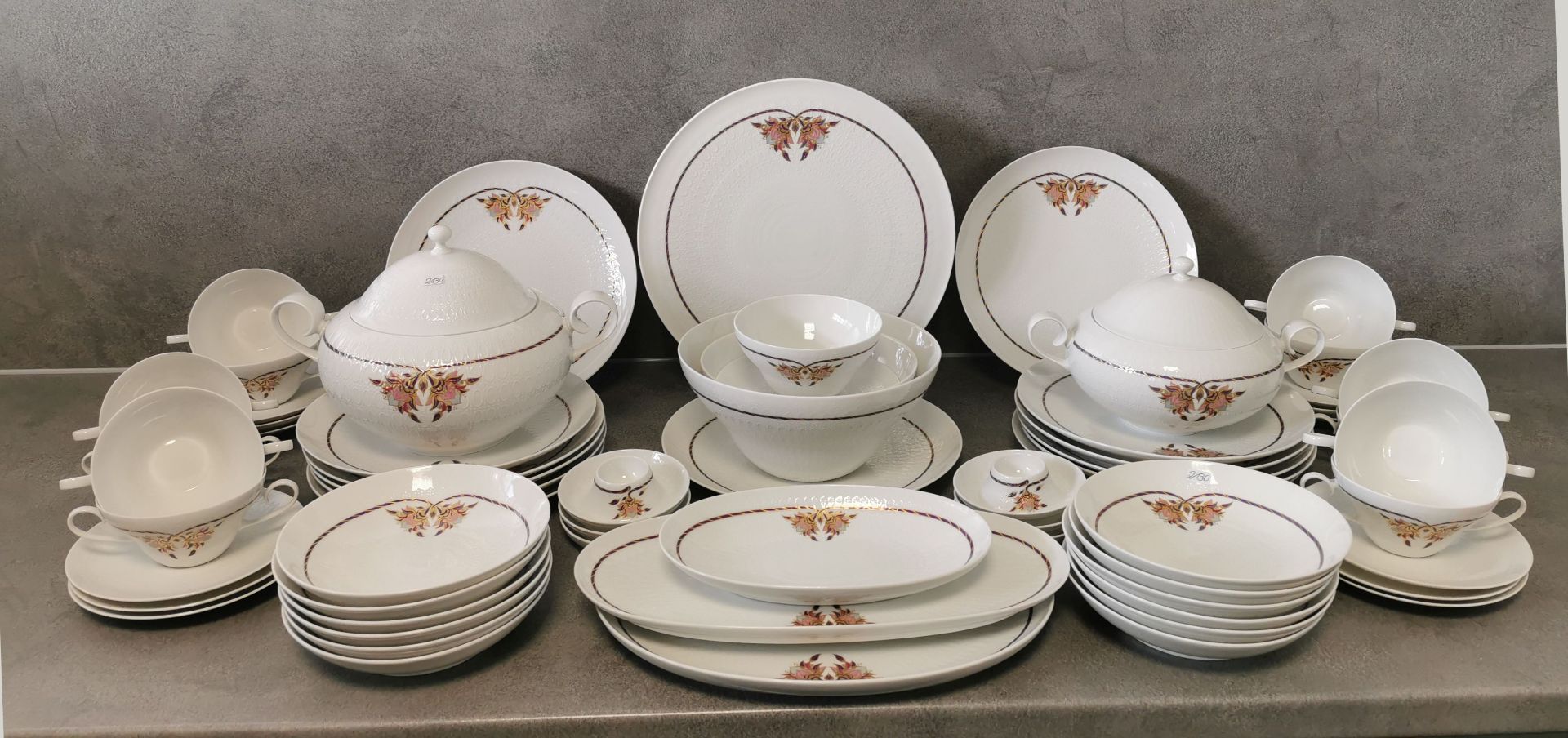 ROSENTHAL DINNER WARE 