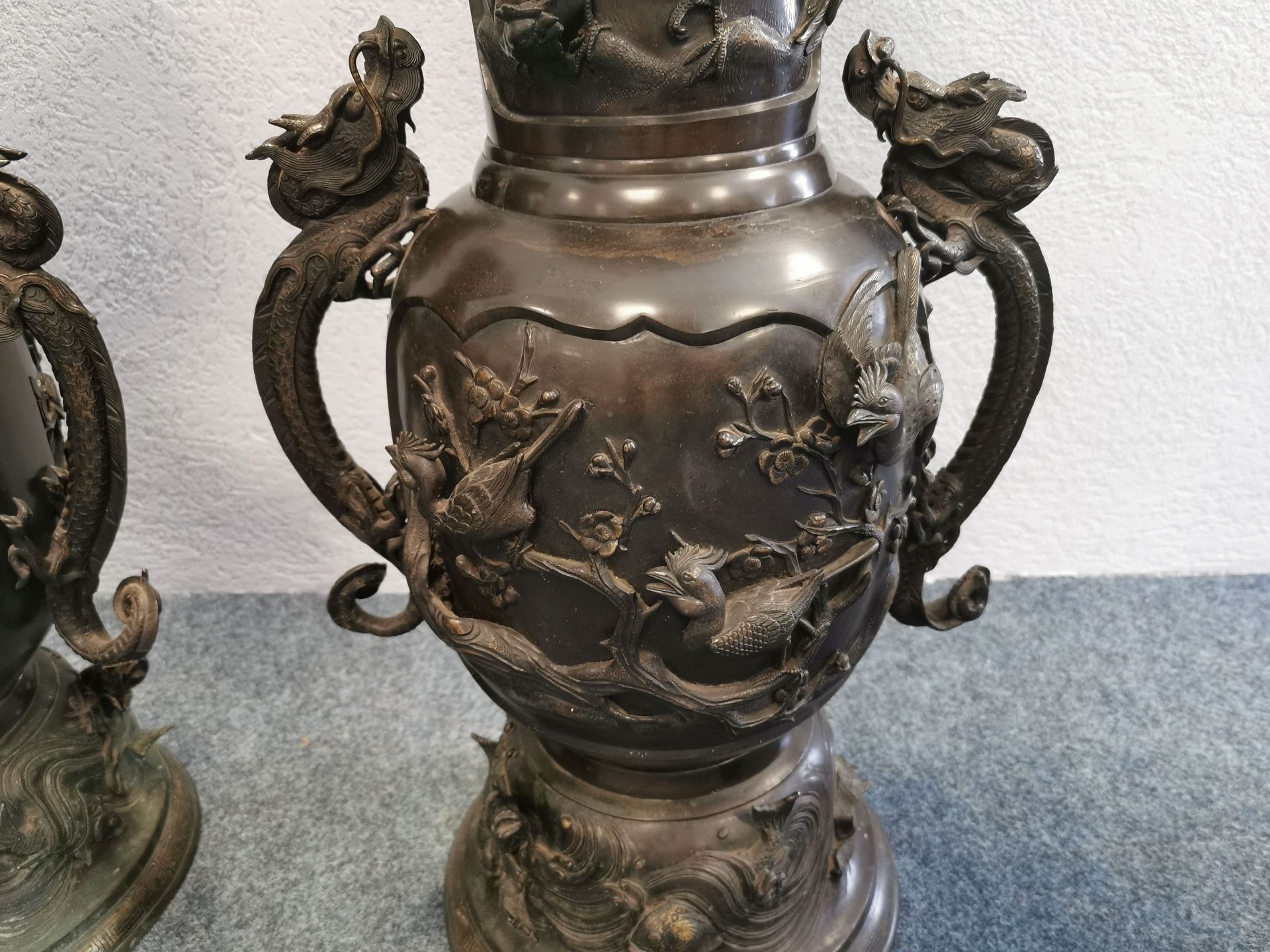 BRONZE VASES WITH DRAGON HANDLES - Image 4 of 7