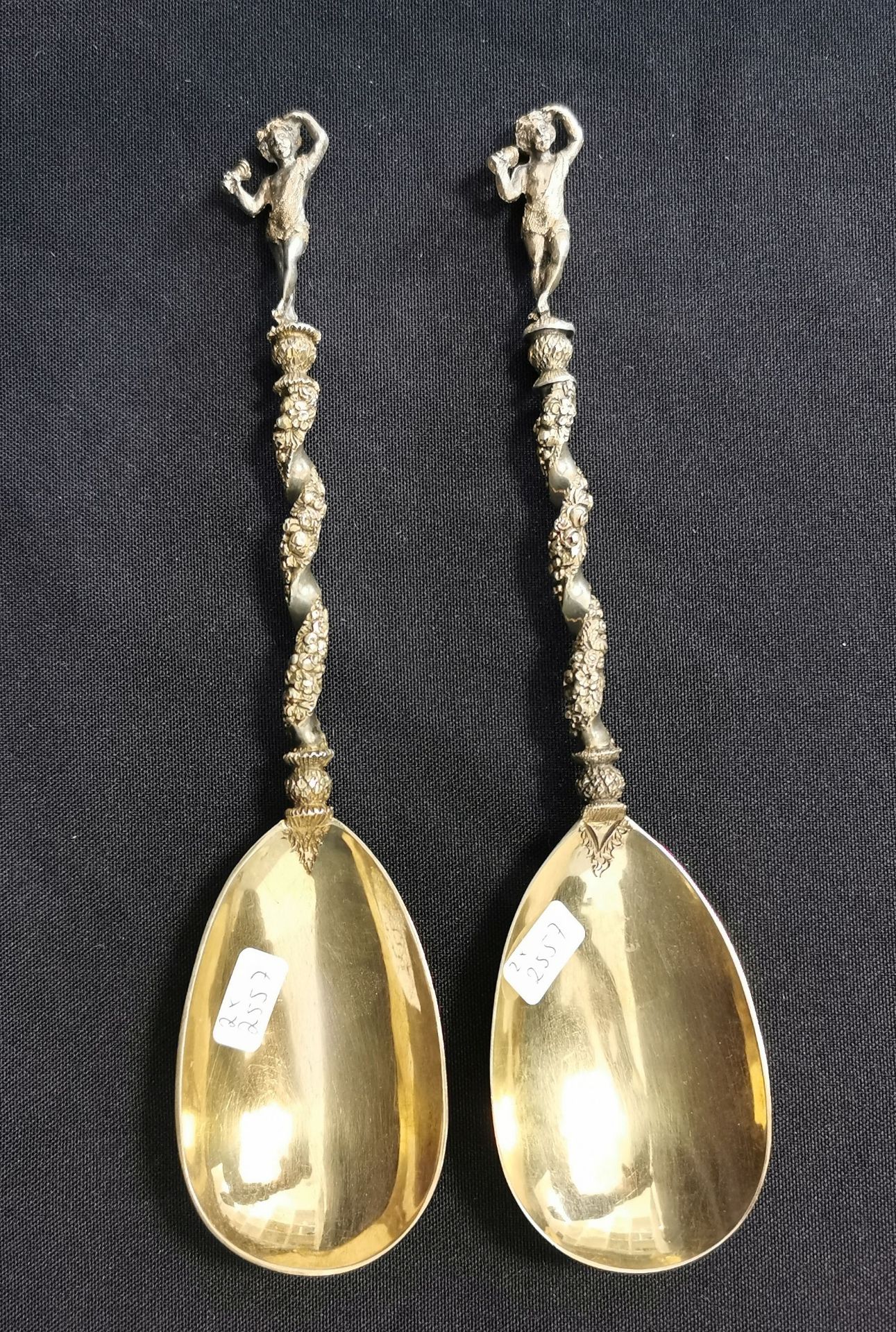 PAIR OF ENGLISH SPLENDID SPOONS / TASTING SPOONS