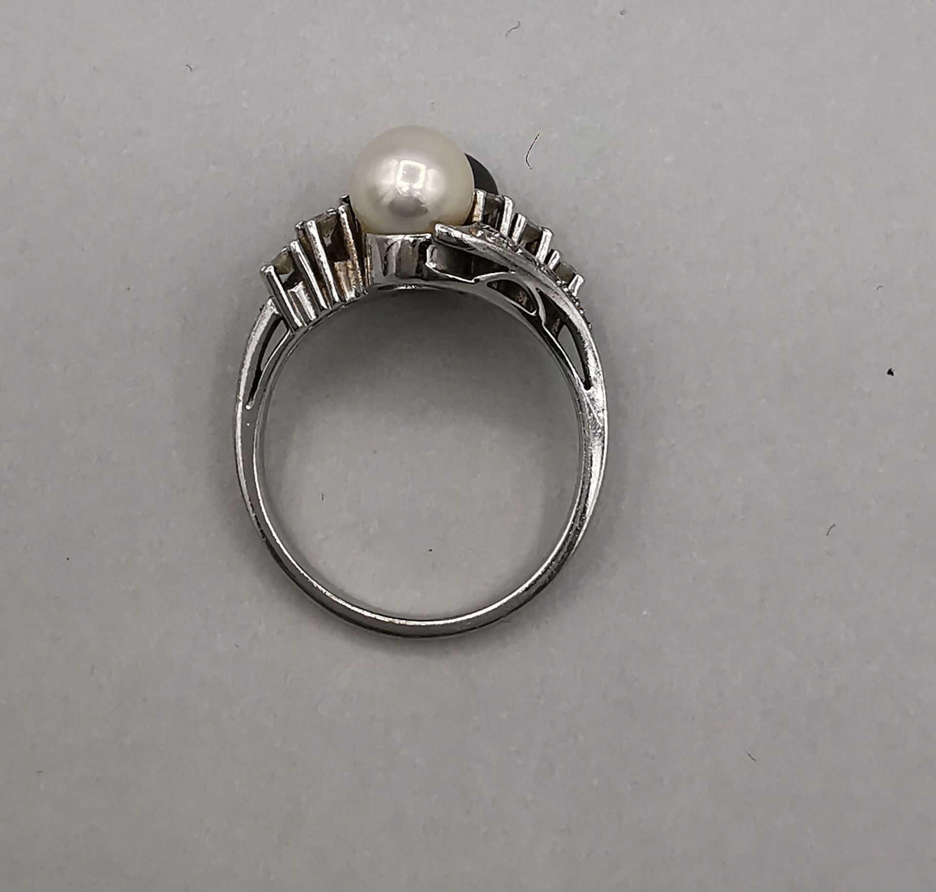 RING WITH PEARLS AND BRILLANTS - Image 4 of 4