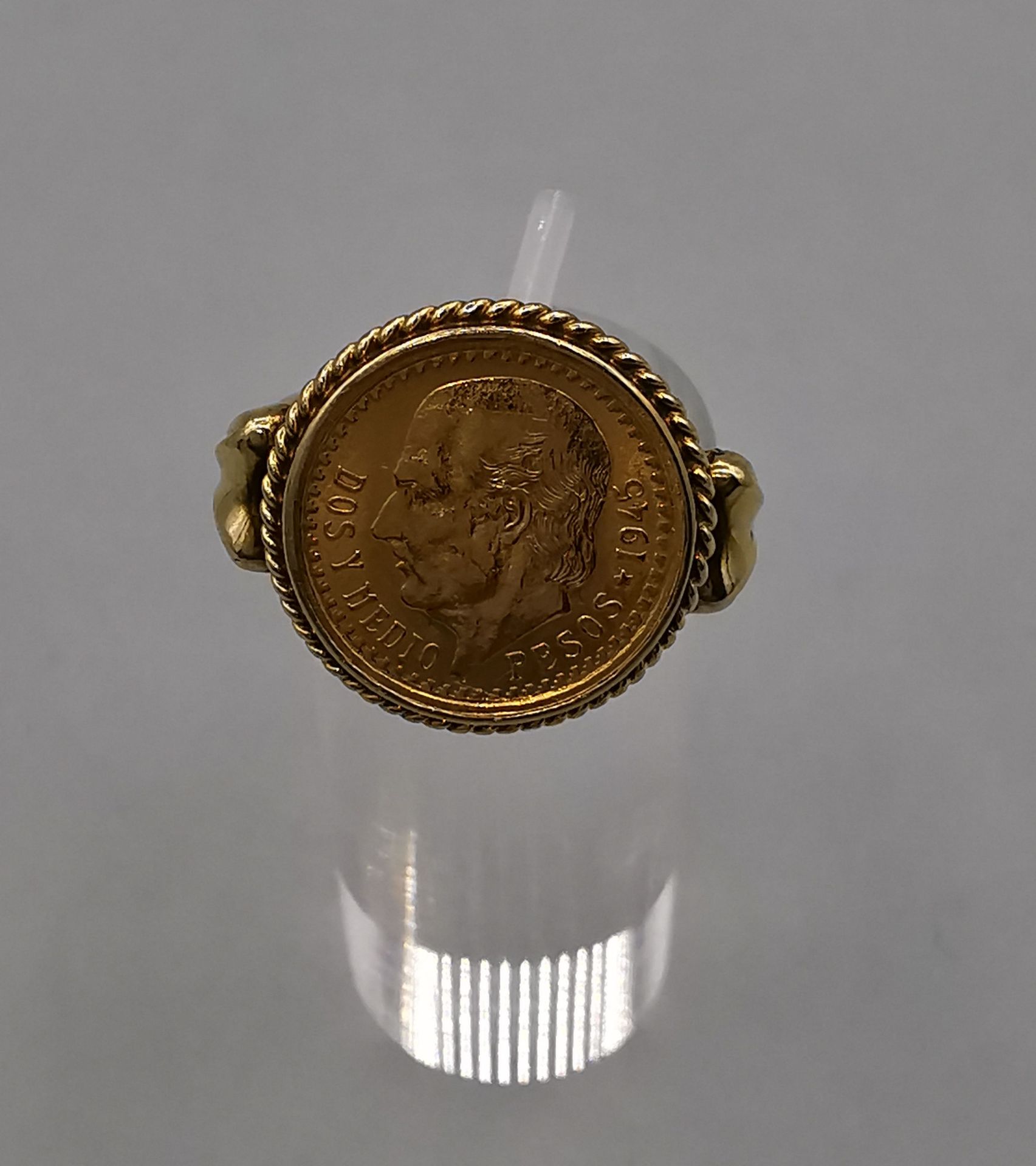 COIN RING