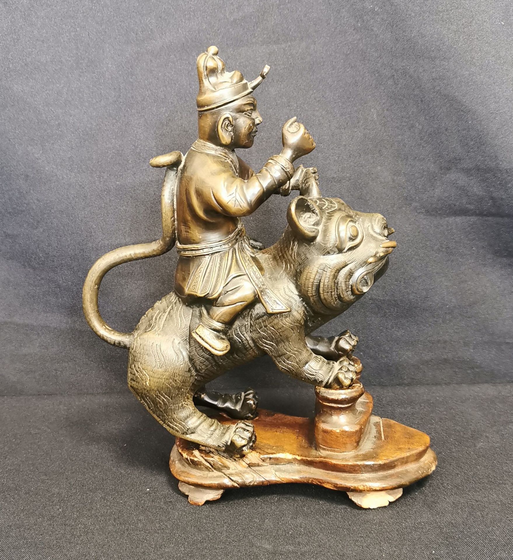 SCULPTURE "VAJRASADU ON A LION" - Image 3 of 4