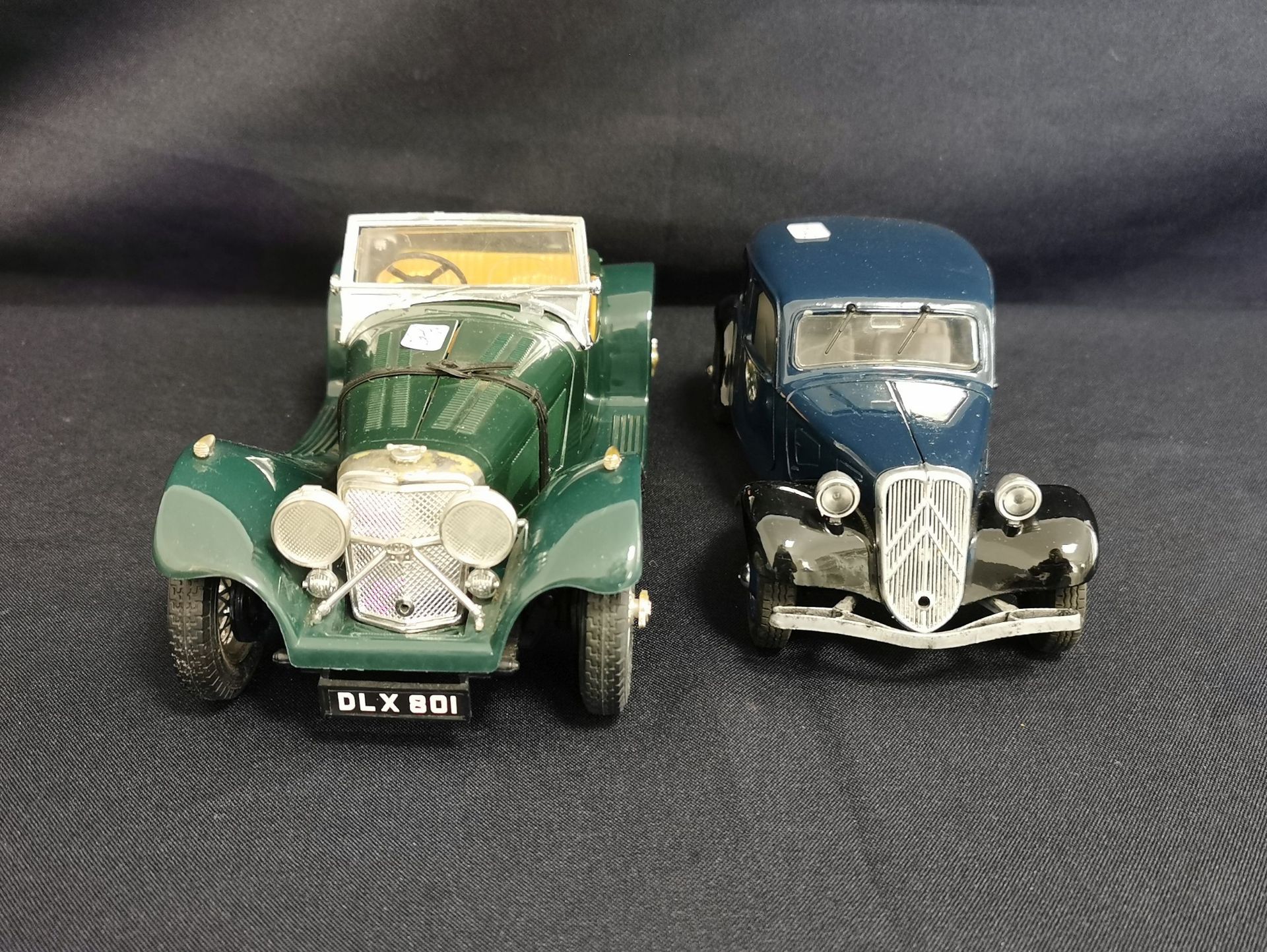 TIN TOY CARS