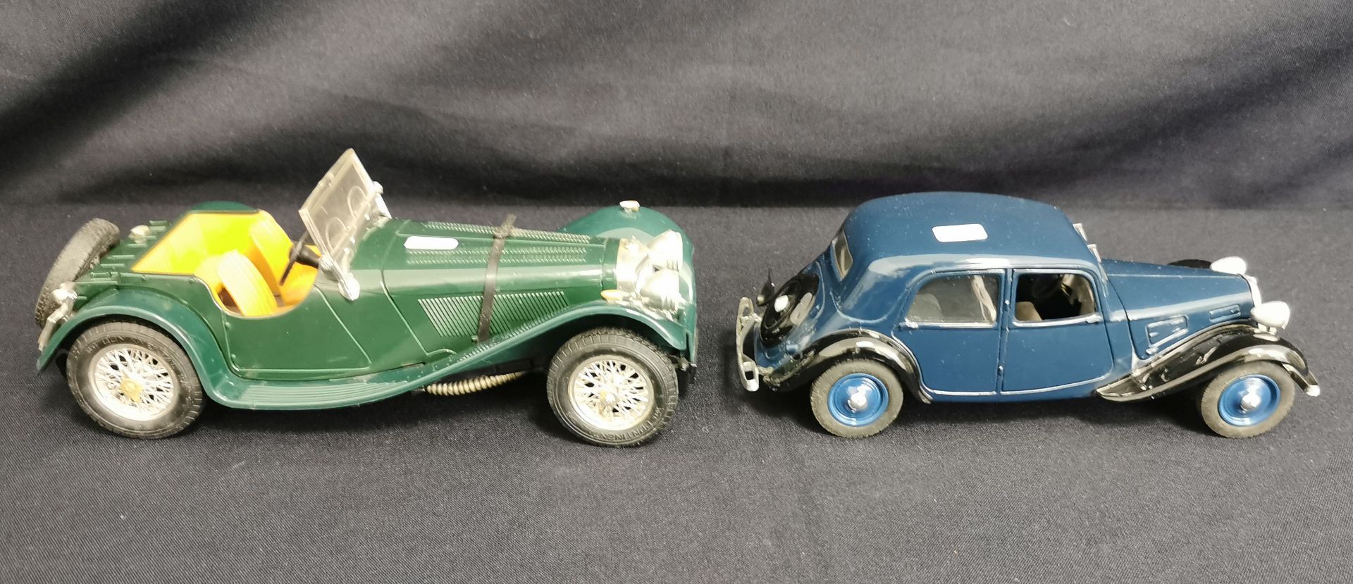 TIN TOY CARS - Image 5 of 6