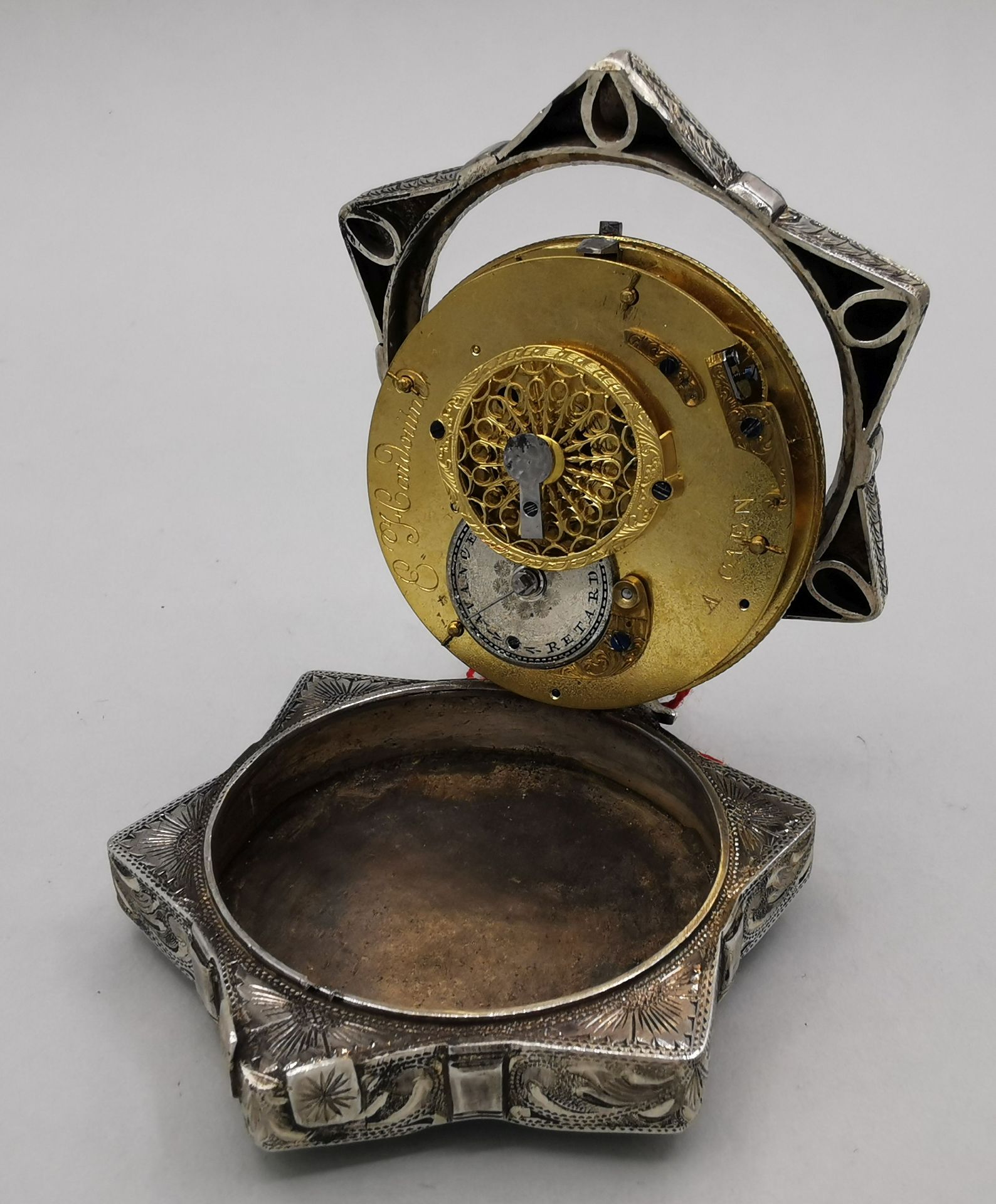 SPINDLE POCKET WATCH IN STAR-SHAPED CASE - Image 9 of 10
