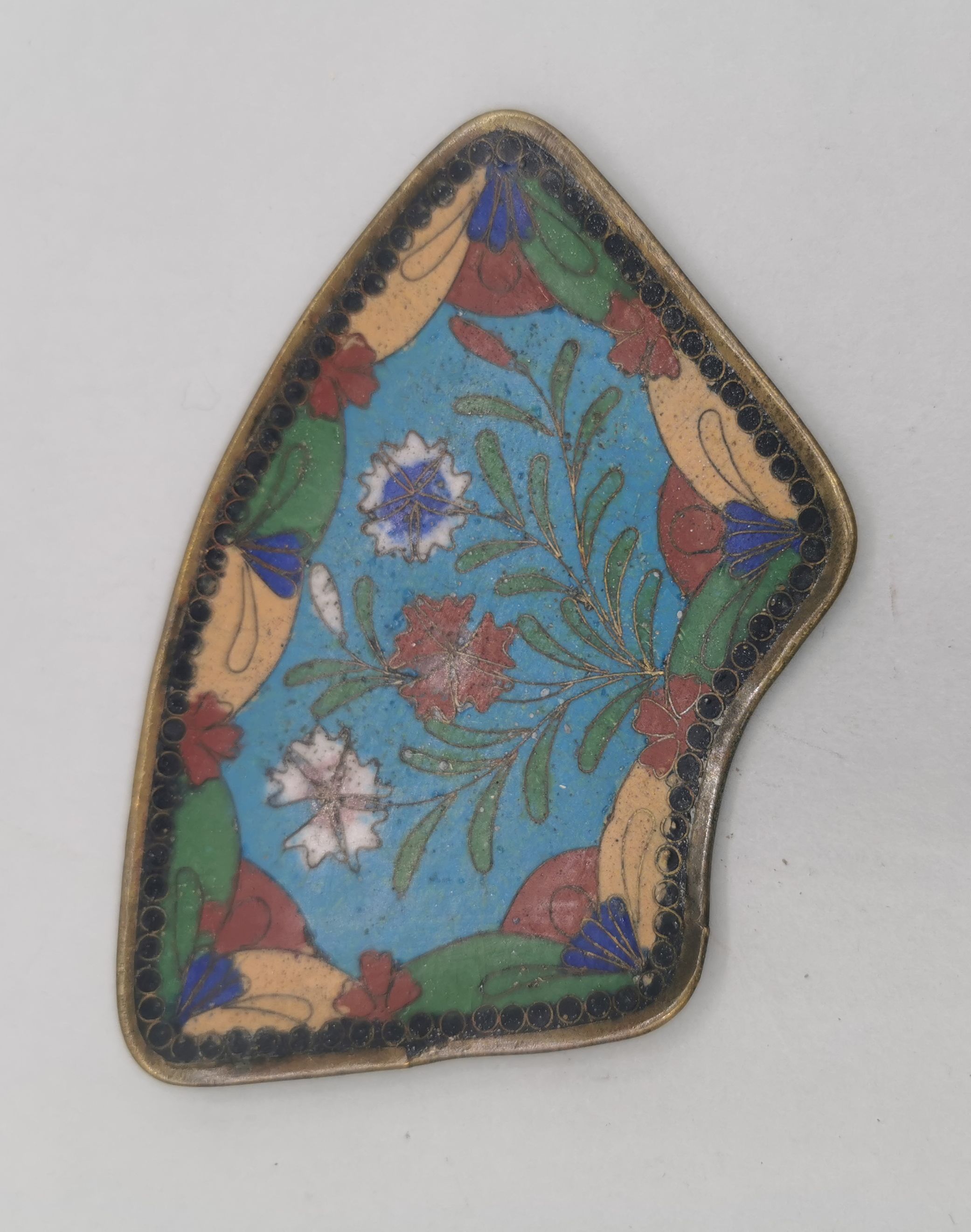 10 MINIATURE CLOISONNE OBJECTS - Image 8 of 15