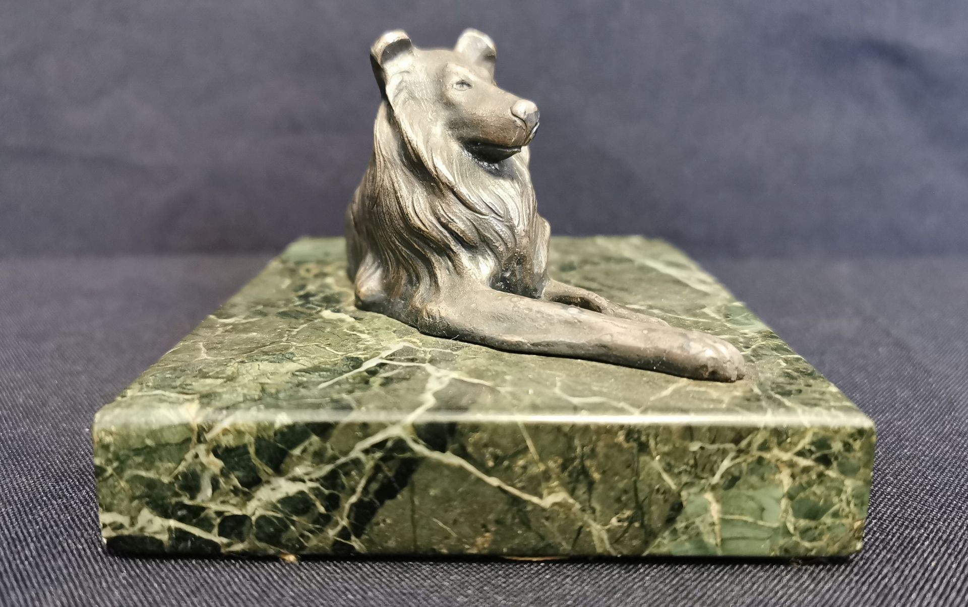 SKULPTUR: "HUND / COLLIE" - Bild 2 aus 4