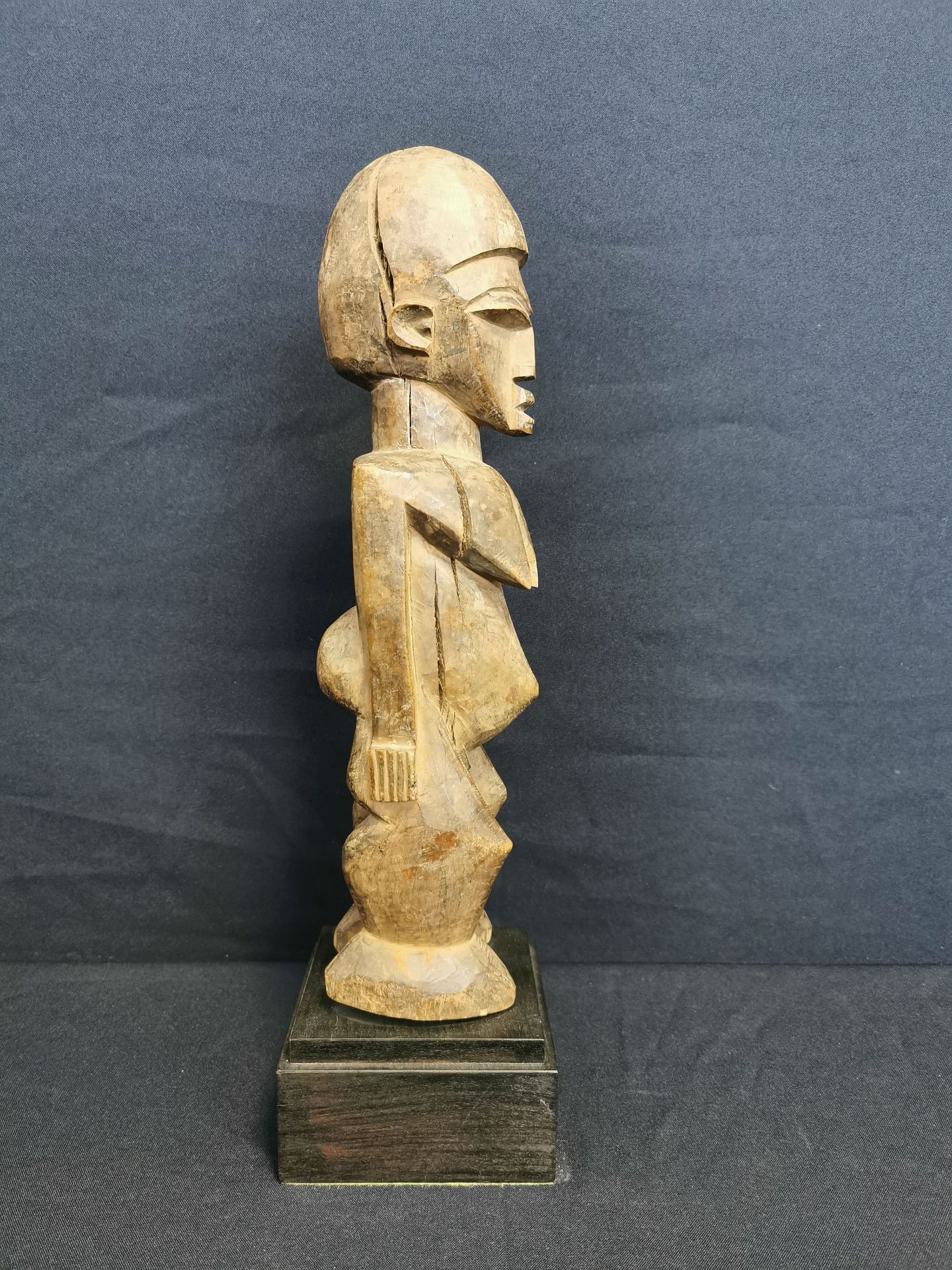 FEMALE ANCESTOR FIGURE OF THE BAULE - Image 2 of 4