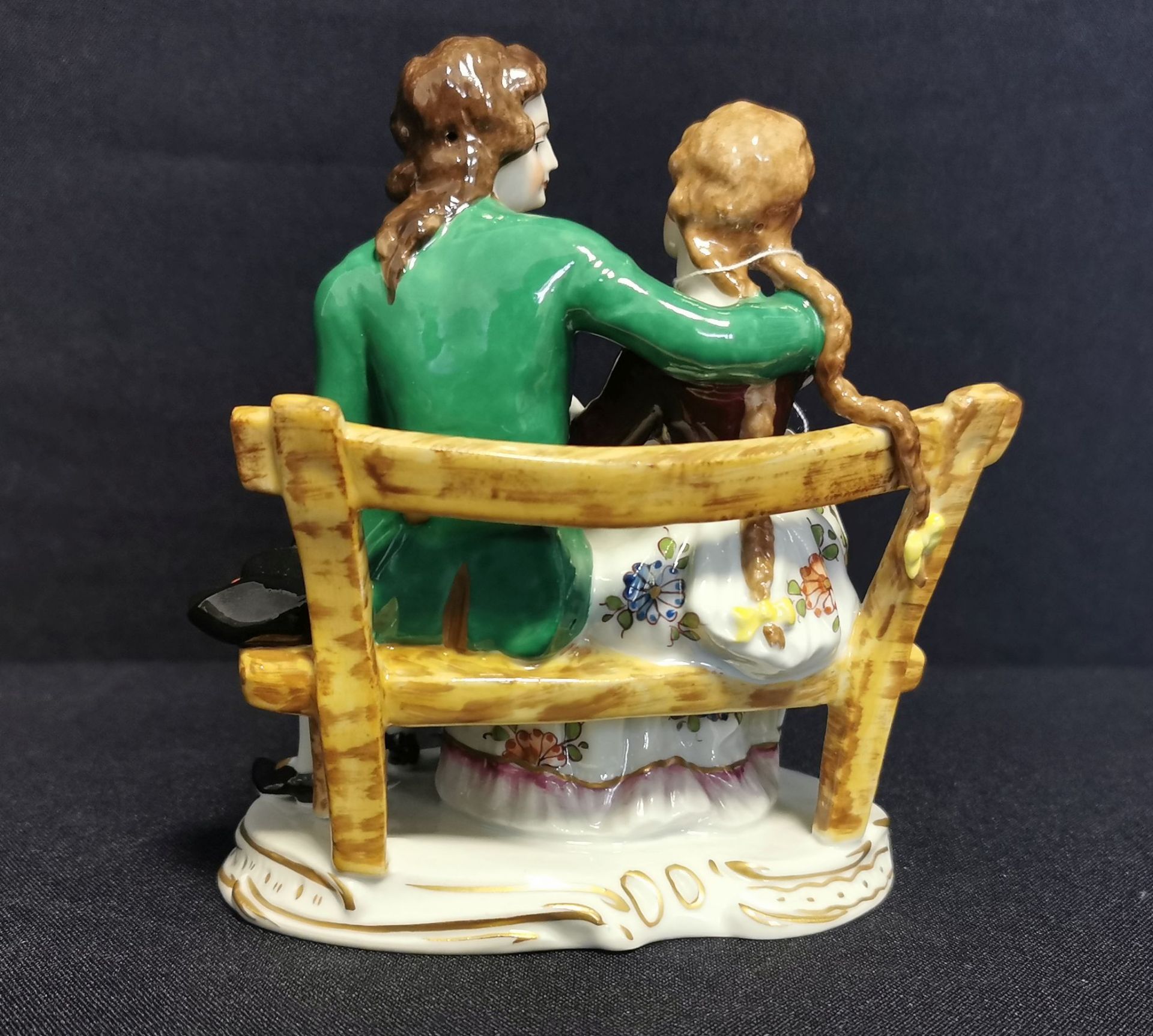FIGURE GROUP "GALLANT COUPLE" - Image 3 of 4