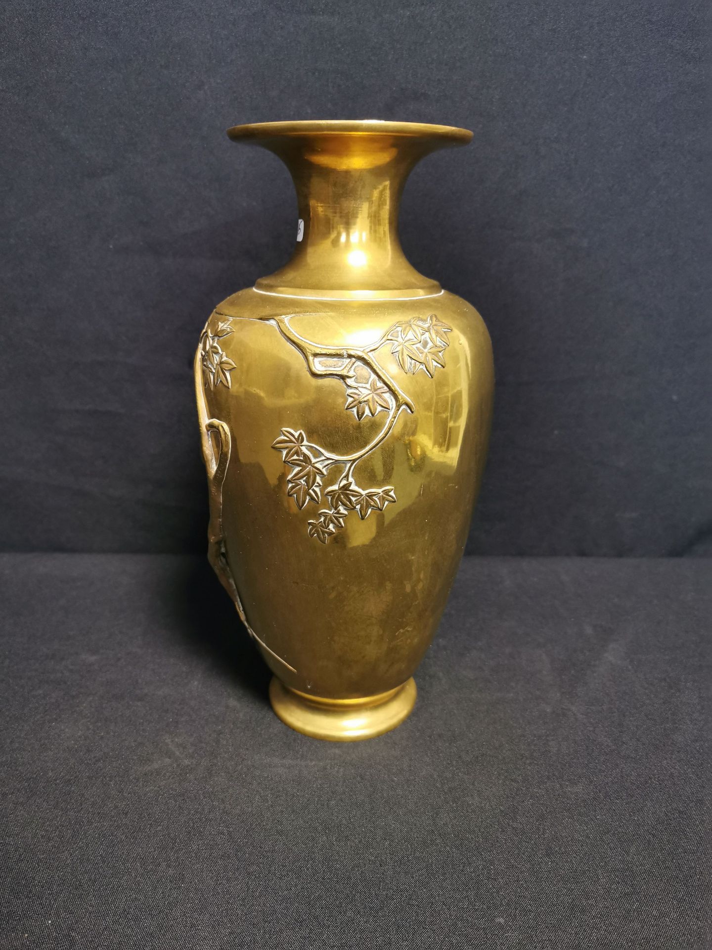 BRASS VASE - Image 2 of 4