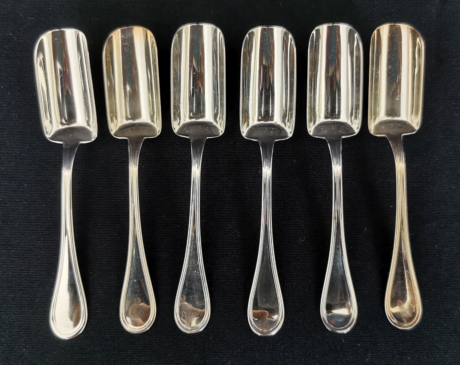 6 SUGAR SPOONS 