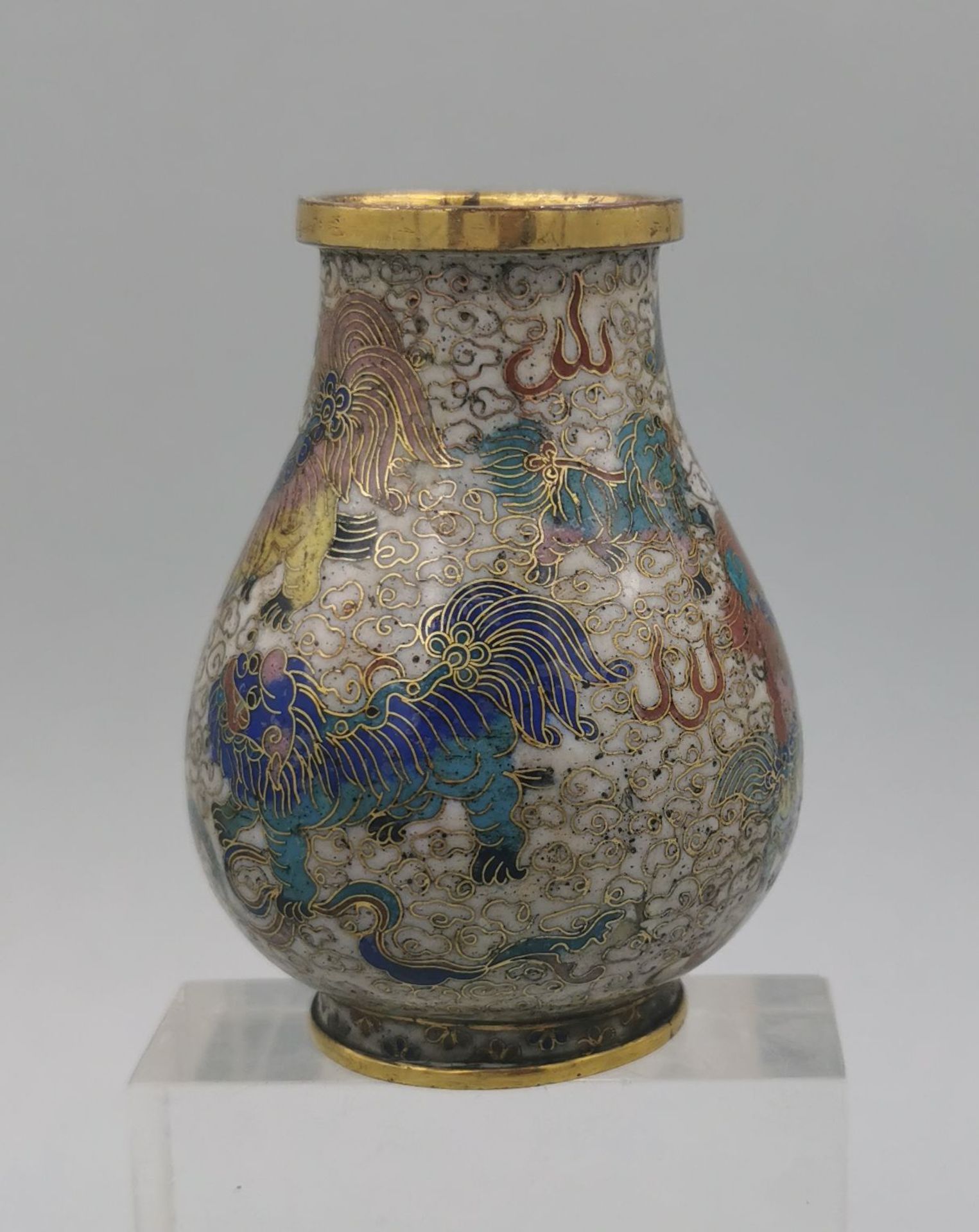 KLEINE CLOISONNE-VASE MIT FEINEM DRACHENDEKOR - Bild 2 aus 11