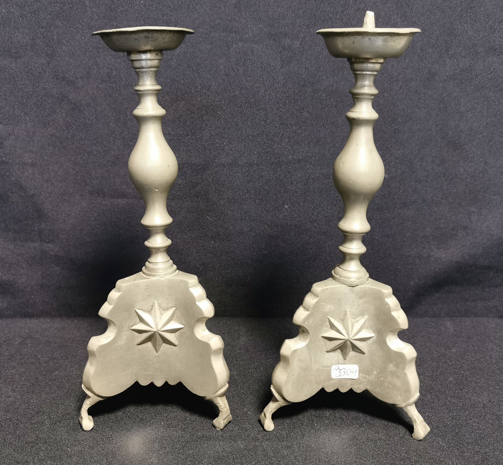 PAIR OF CANDLE STANDS