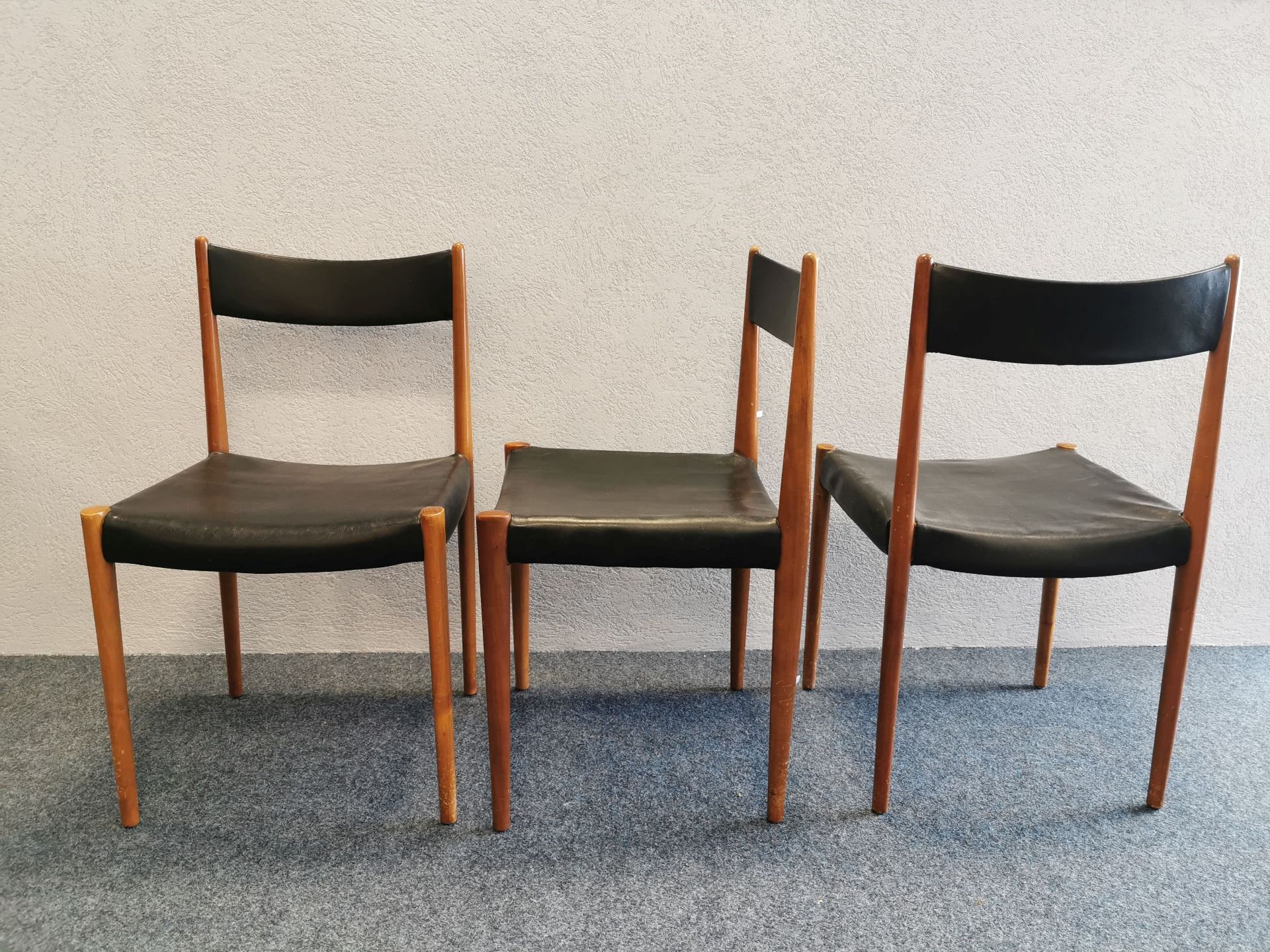 8 LÜBKE CHAIRS - Image 2 of 3