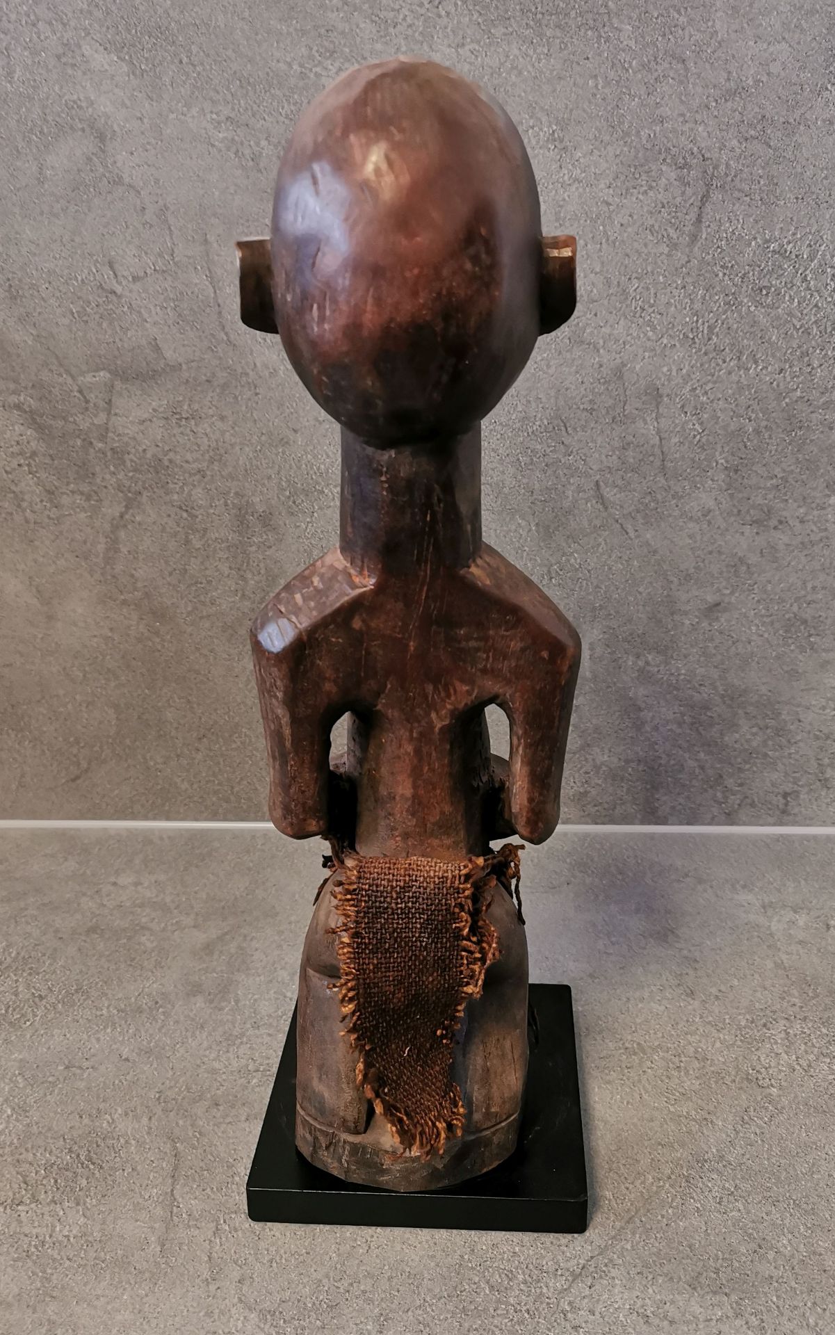 AFRICAN SCULPTURE: "Standing female nude with loincloths / ancestor figure", wood, carved and - Image 3 of 4
