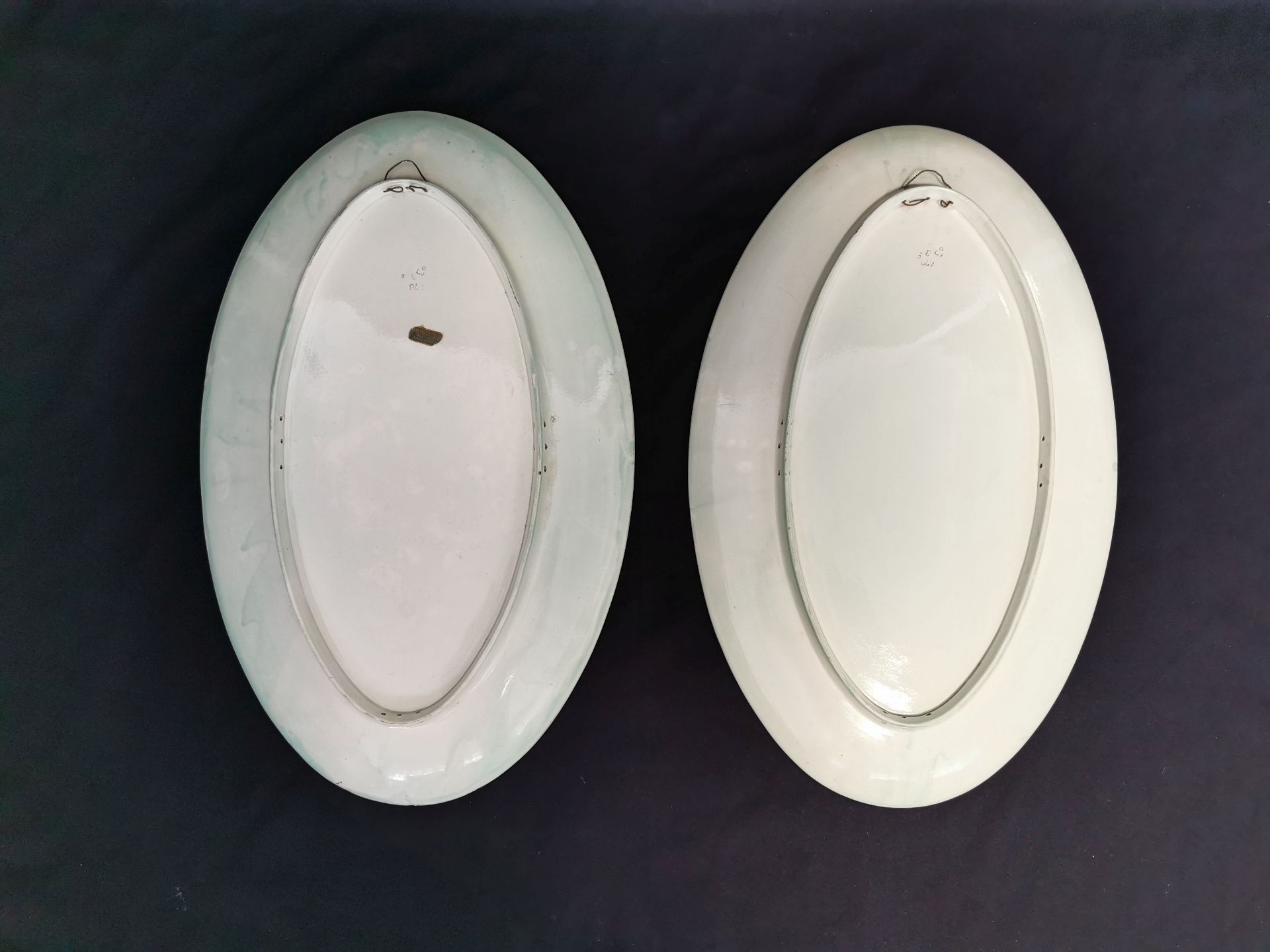 2 OVAL WALL PLATES - Image 2 of 2