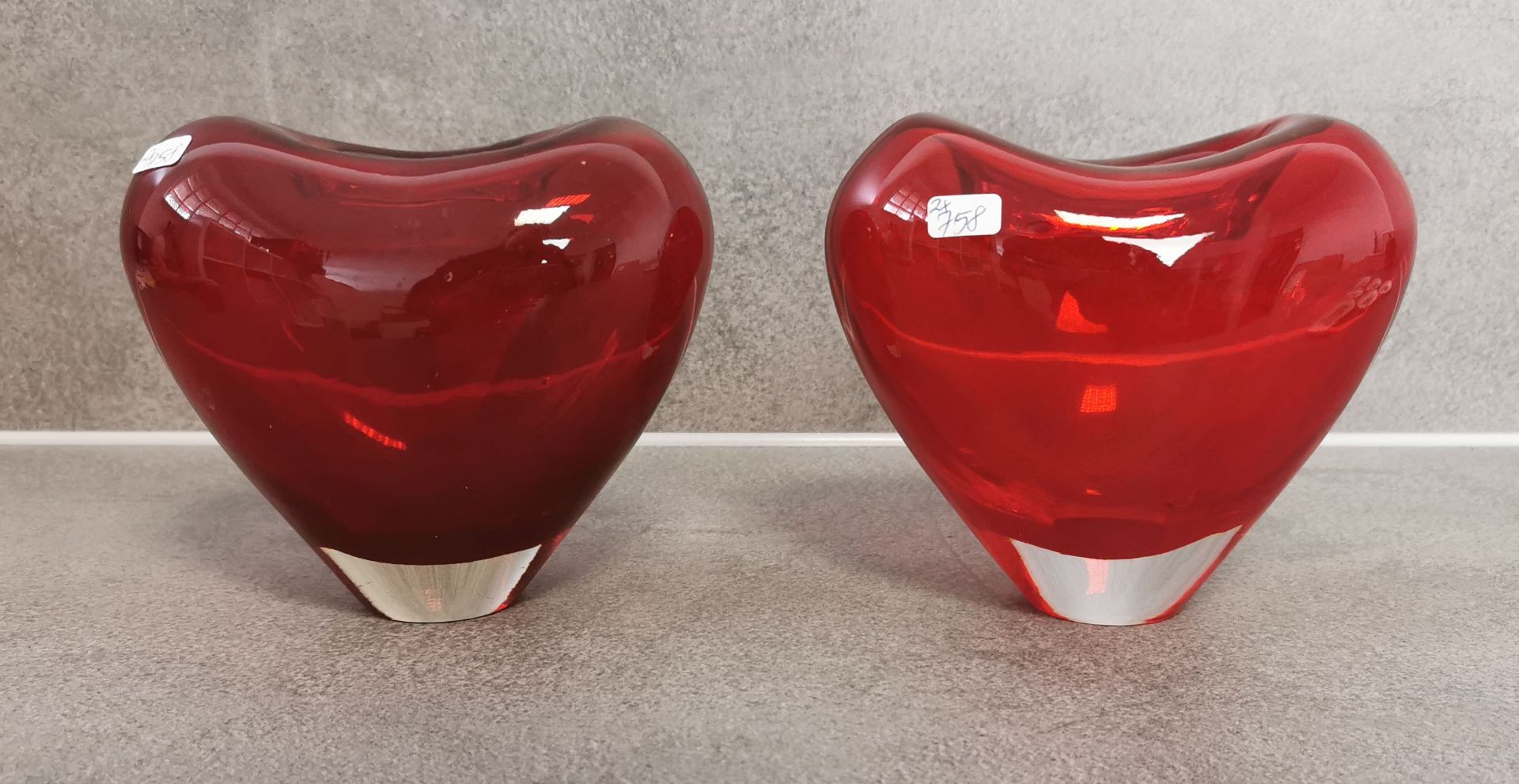 VASES IN THE SHAPE OF A HEART