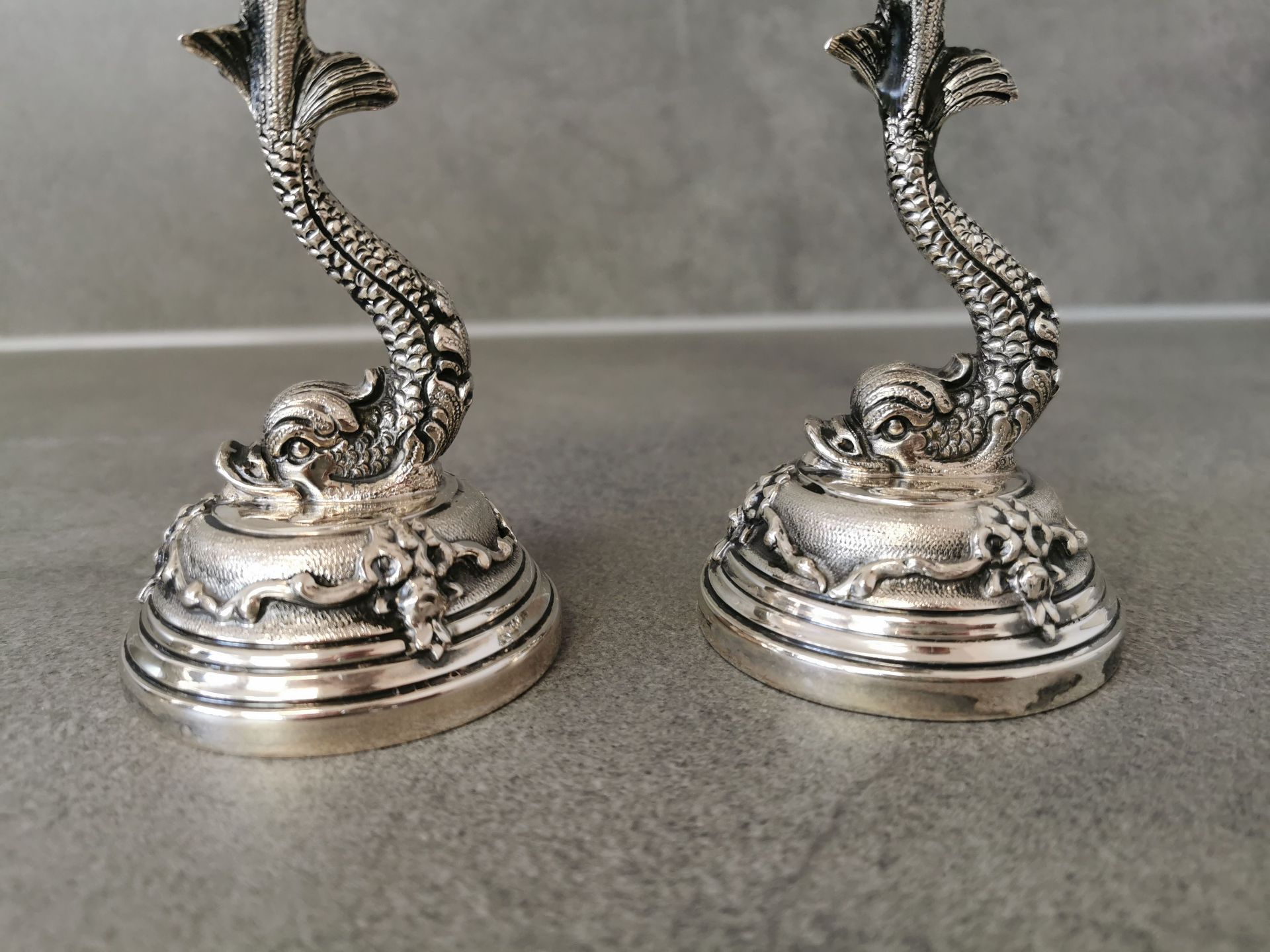 2 CANDLESTICKS IN BAROQUE DESIGN - Image 2 of 5