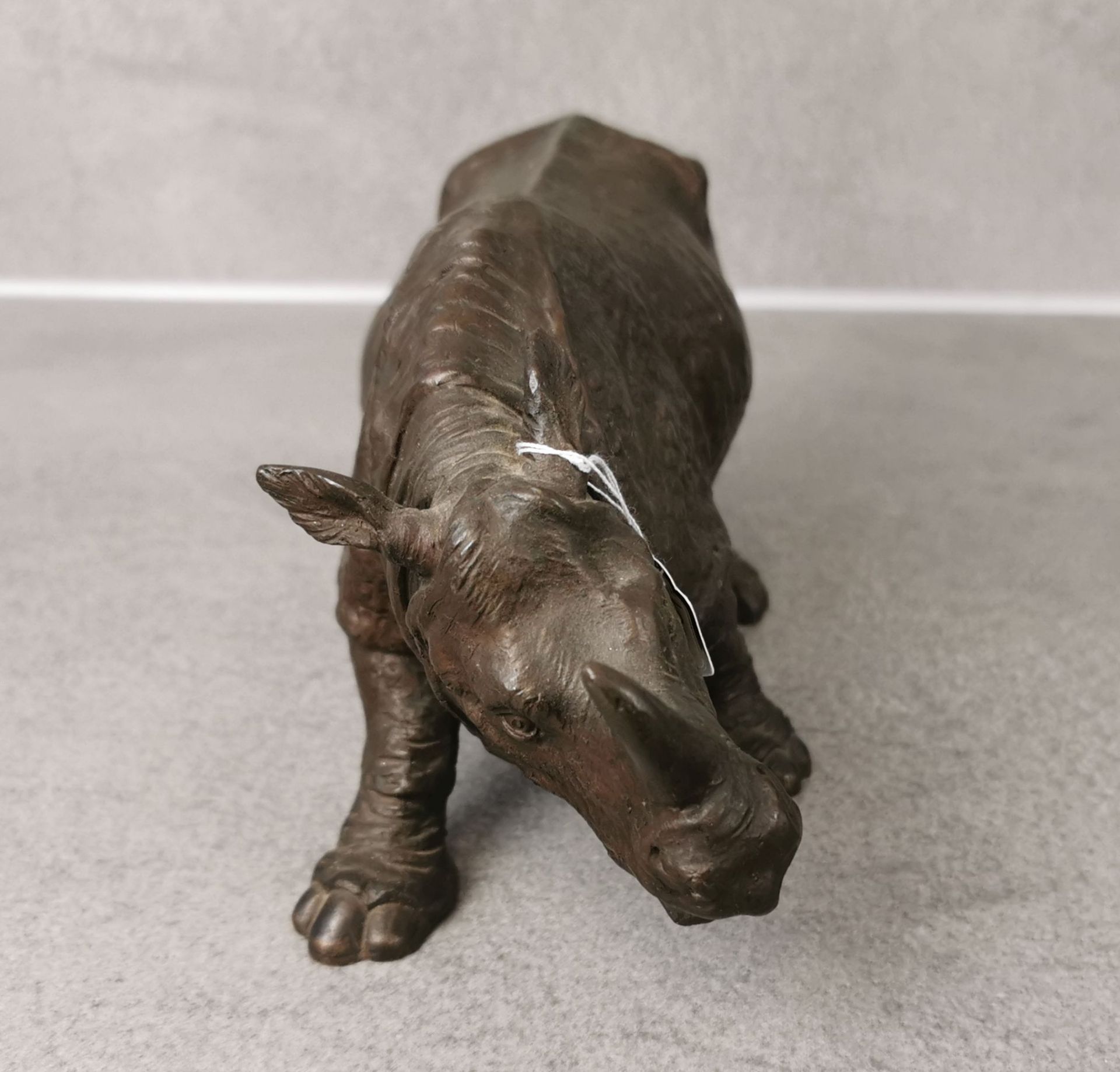 SKULPTUR - NASHORN - Bild 2 aus 4