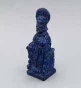 LAPISLAZULI-SKULPTUR "HL. JAKOBUS"