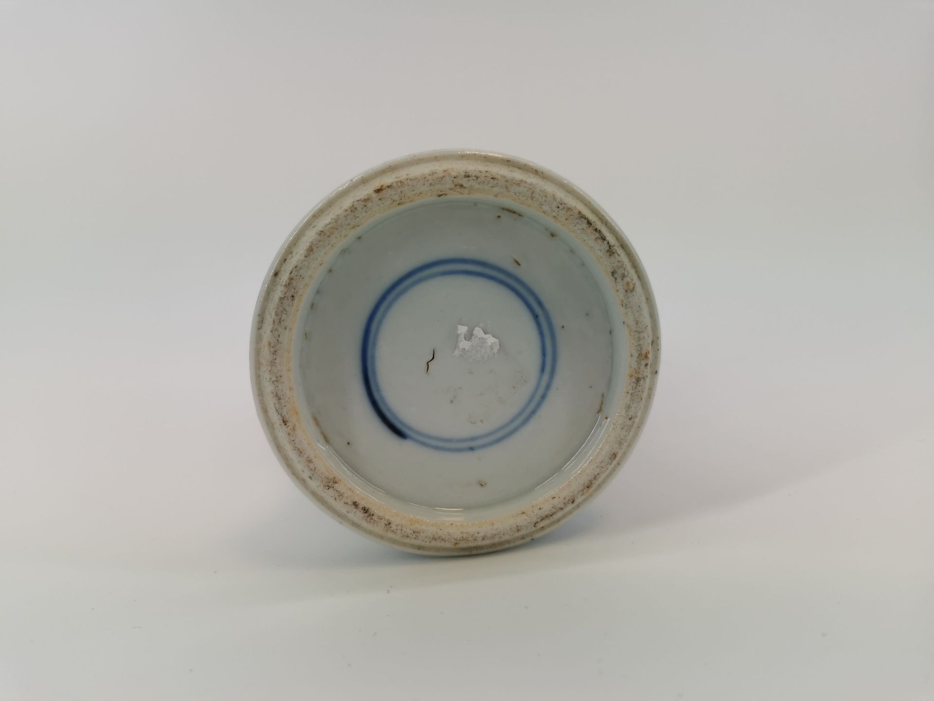 VASE WITH BLUE PAINTING - Image 5 of 5