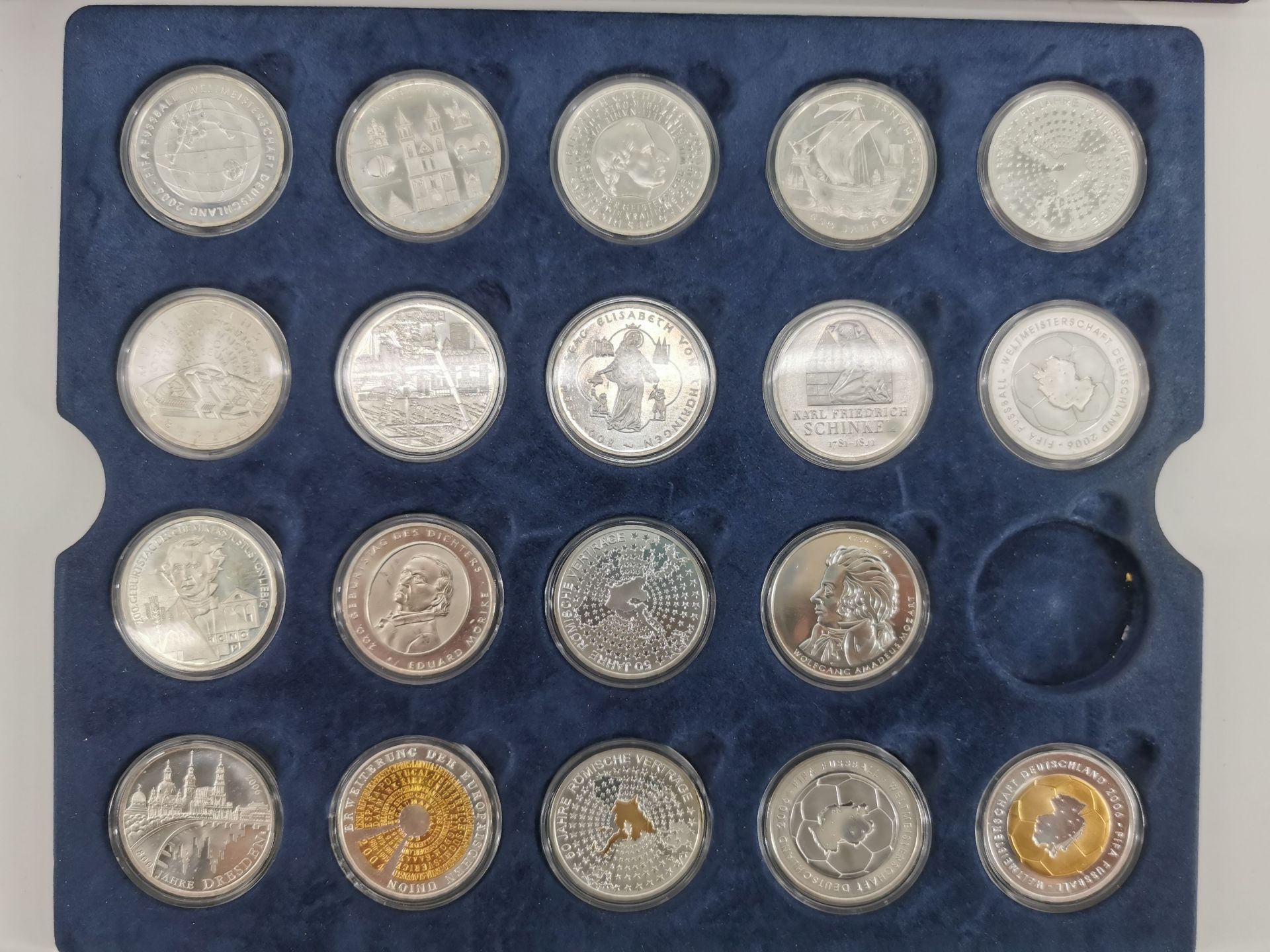 39 SILVER COINS- 10 EURO-COINS - Image 2 of 4