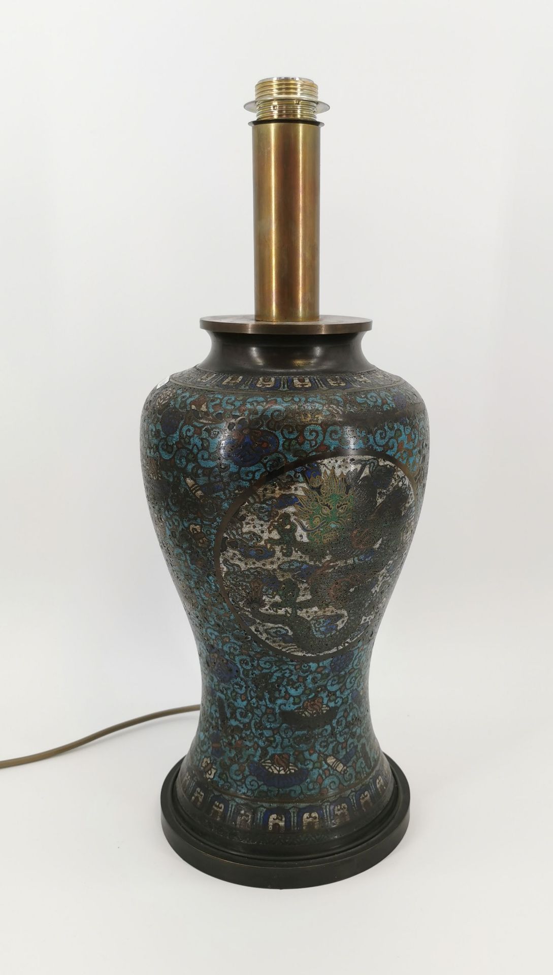 LAMP WITH CLOISONNE SHAFT