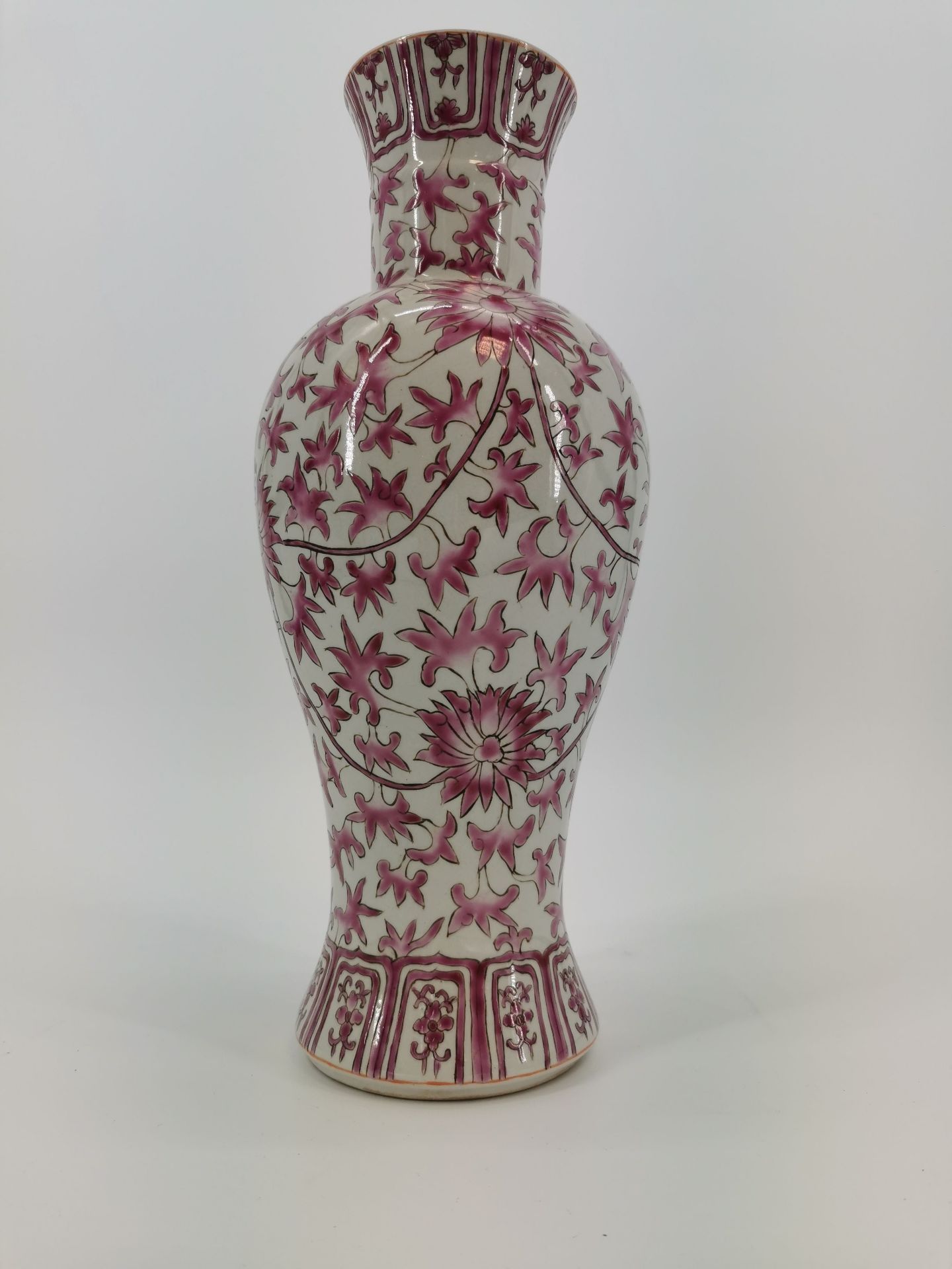 VASE WITH RED PAINTING - Image 5 of 5