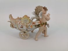 PORZELLANFIGURENGRUPPE "2 PUTTI MIT WAGEN"