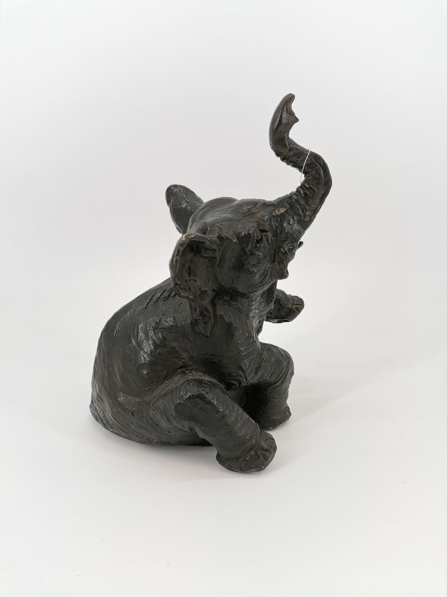 SKULPTUR: "JUNGER ELEFANT" - Bild 4 aus 5