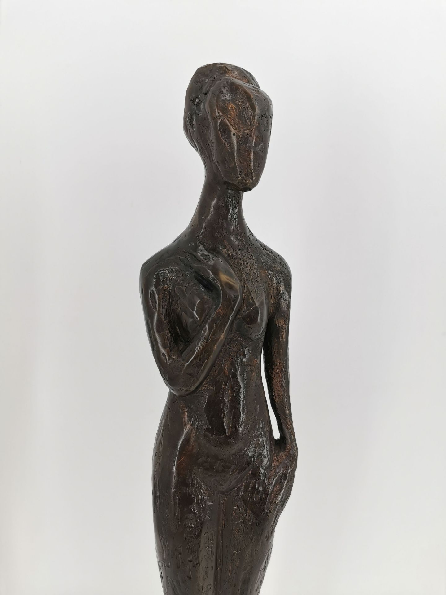 SCULPTURE "STANDING" - Image 2 of 7