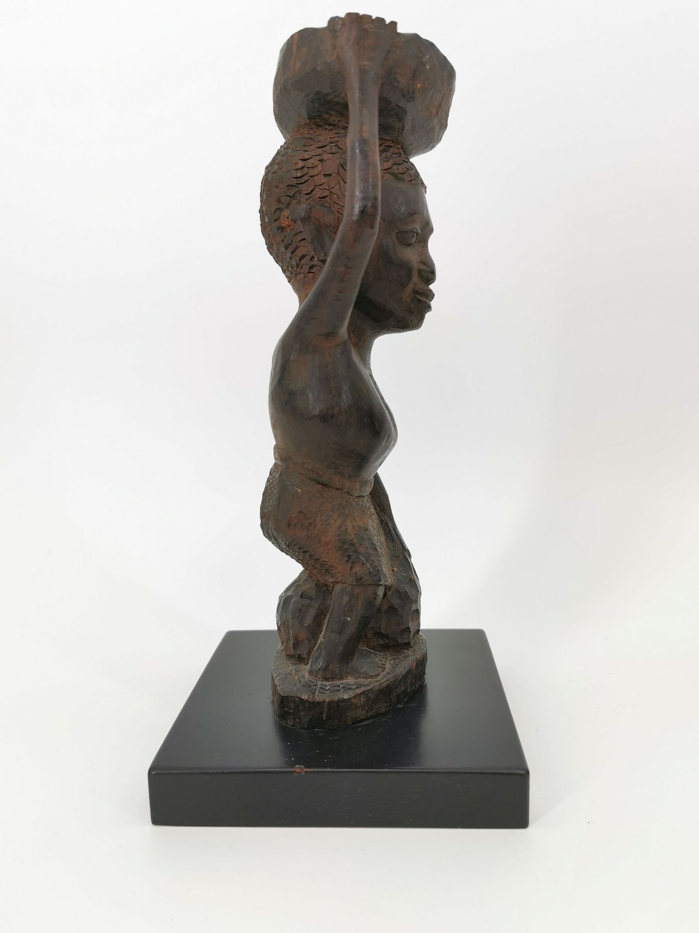 SCULPTURE OF THE MAKONDE - Image 2 of 4