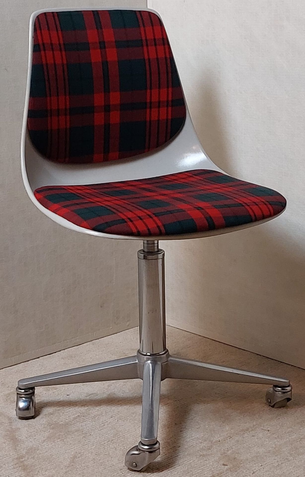 Wilhahn, design office chair.