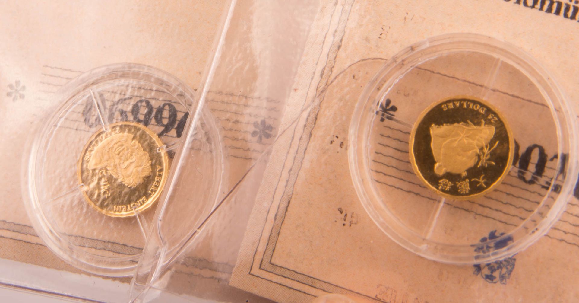 Vier Goldmünzen, 'Kleinste Goldmünzen der Welt'. - Bild 6 aus 6