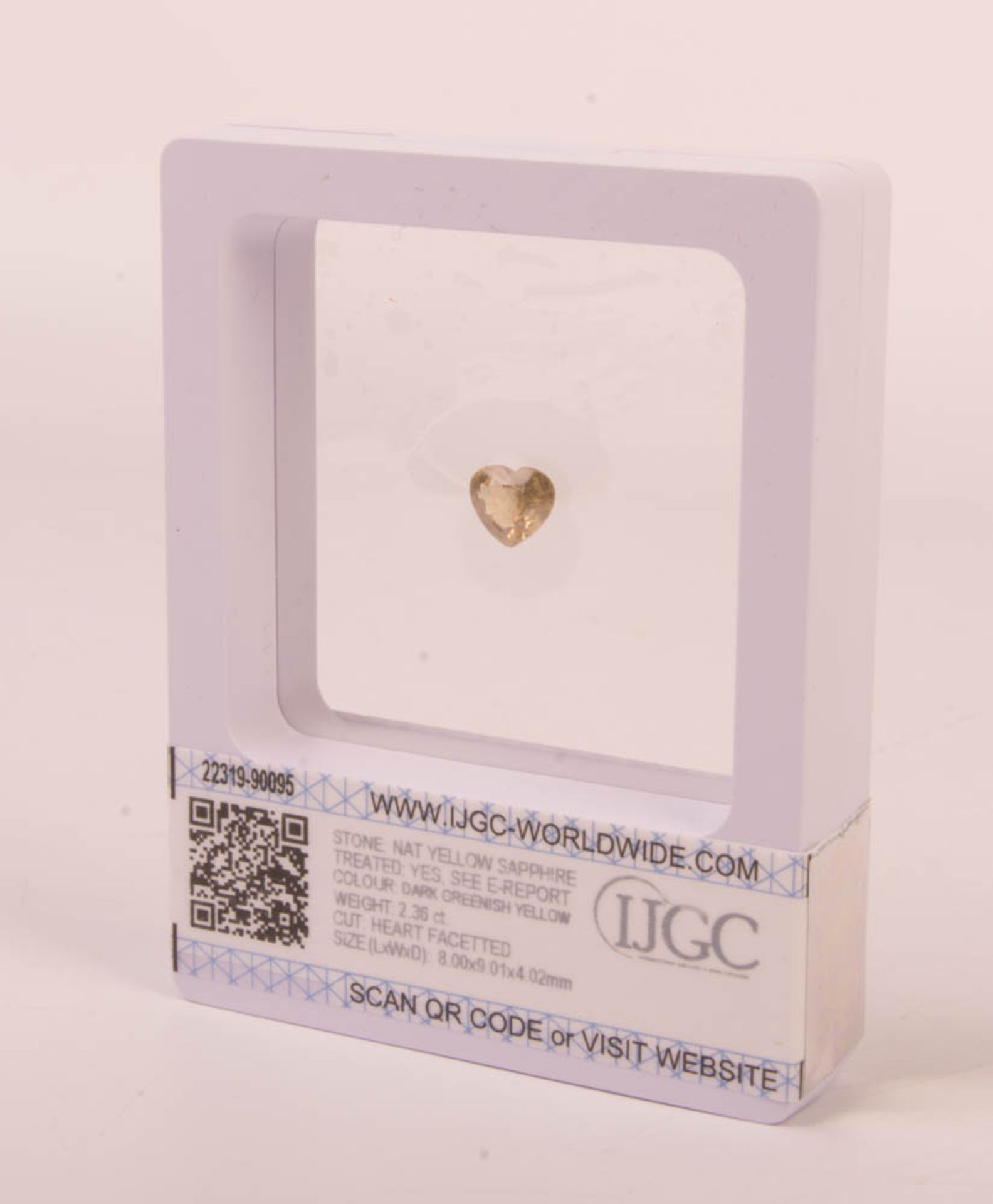 Natural sapphire in heart shape, 2.36 ct.