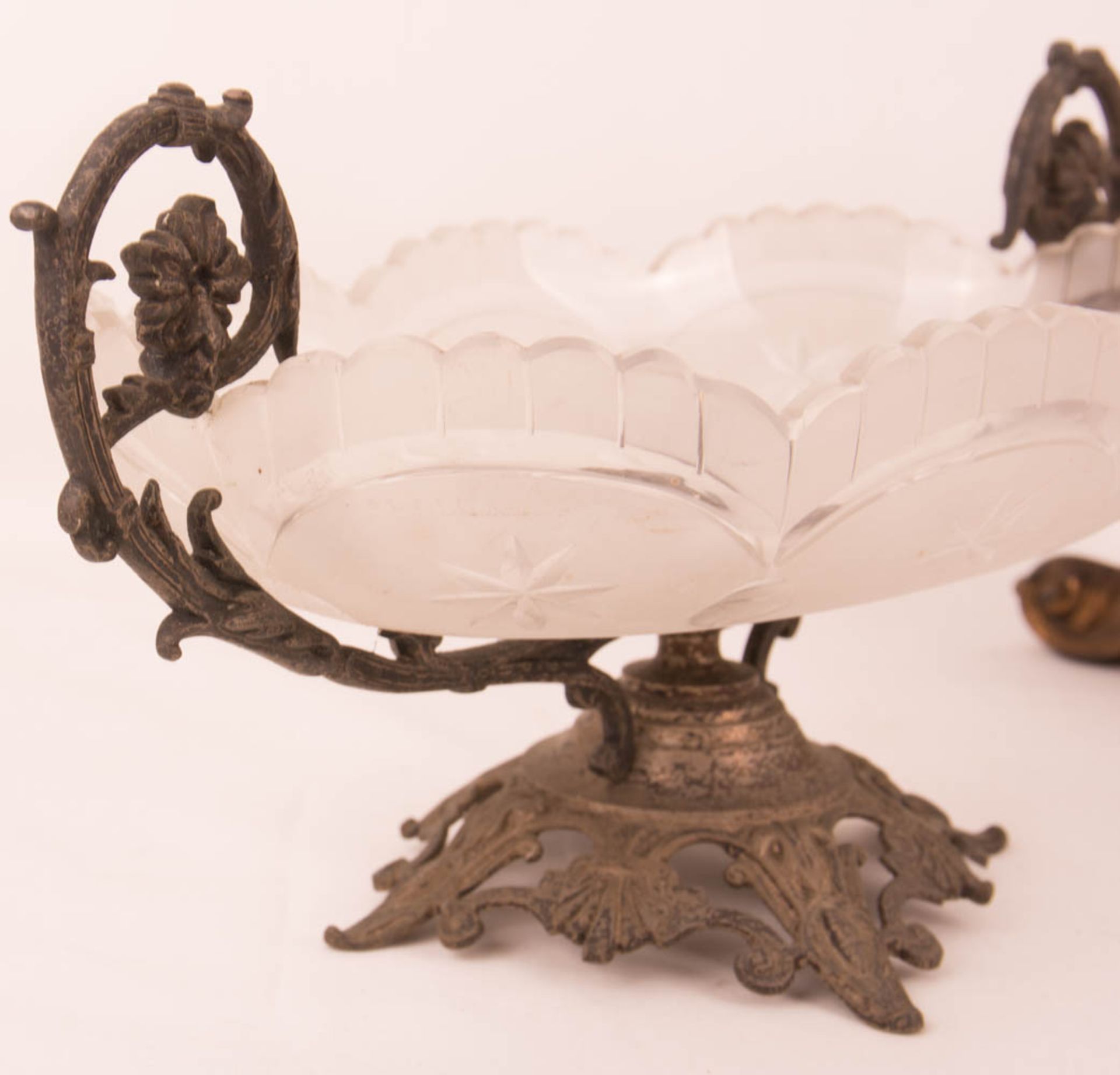 Three centerpieces, crystal glass and sheet metal, beginning of 20th century. - Image 5 of 7