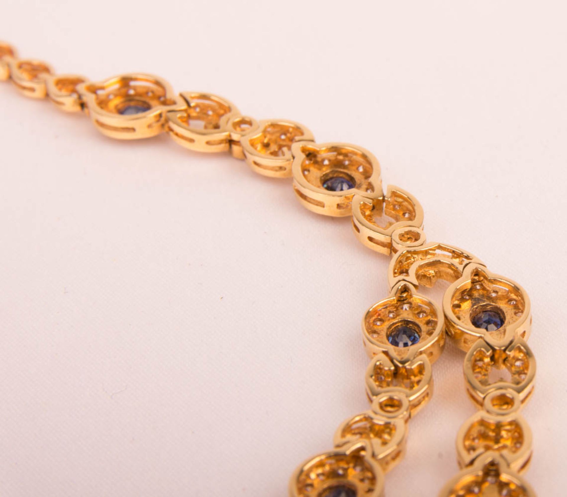 Collier mit Edelsteinen und Brillanten, 750er Gelbgold. - Bild 5 aus 6