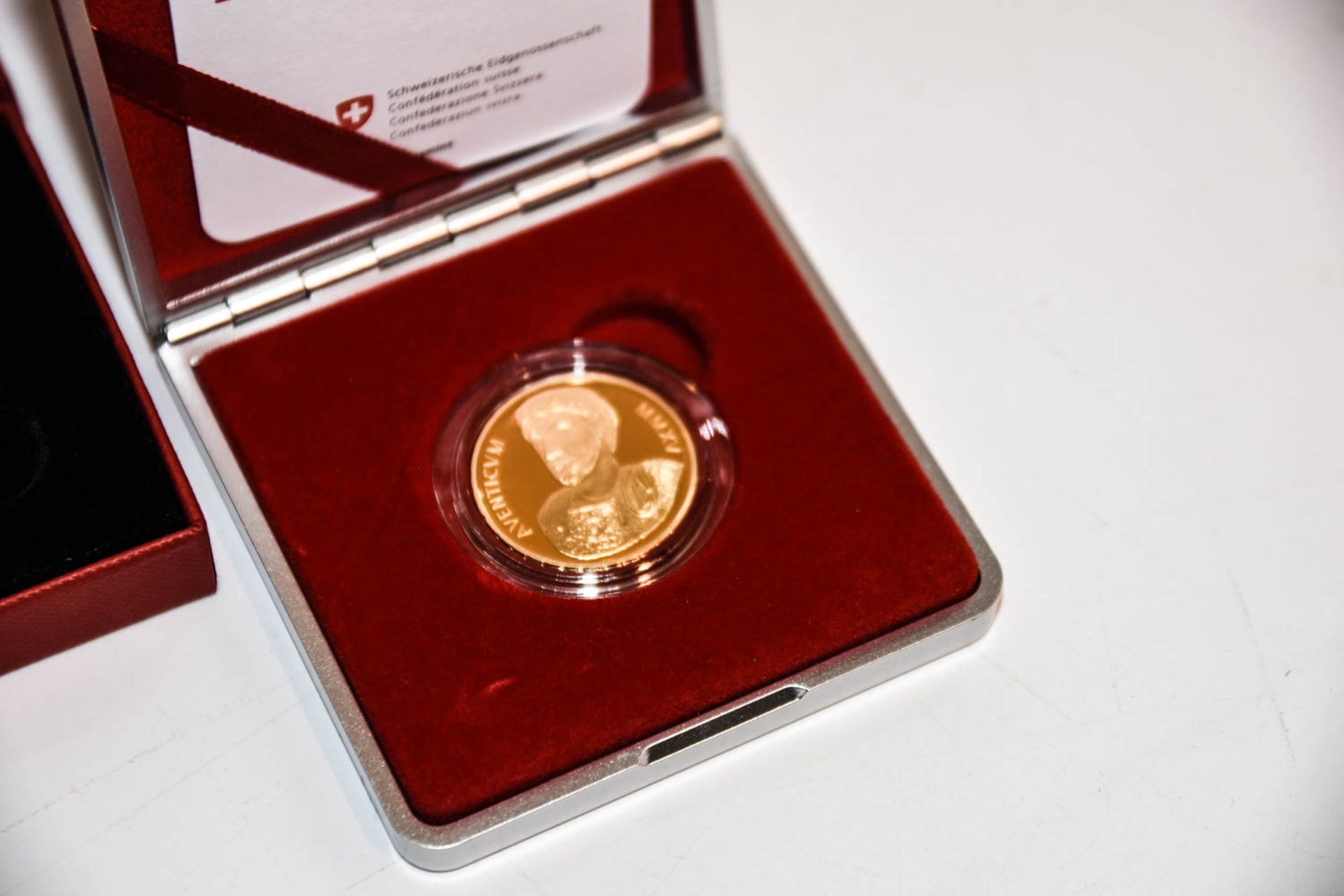 3 x 50 CHF Gedenkmünzen in Gold, Schweiz. - Image 7 of 8