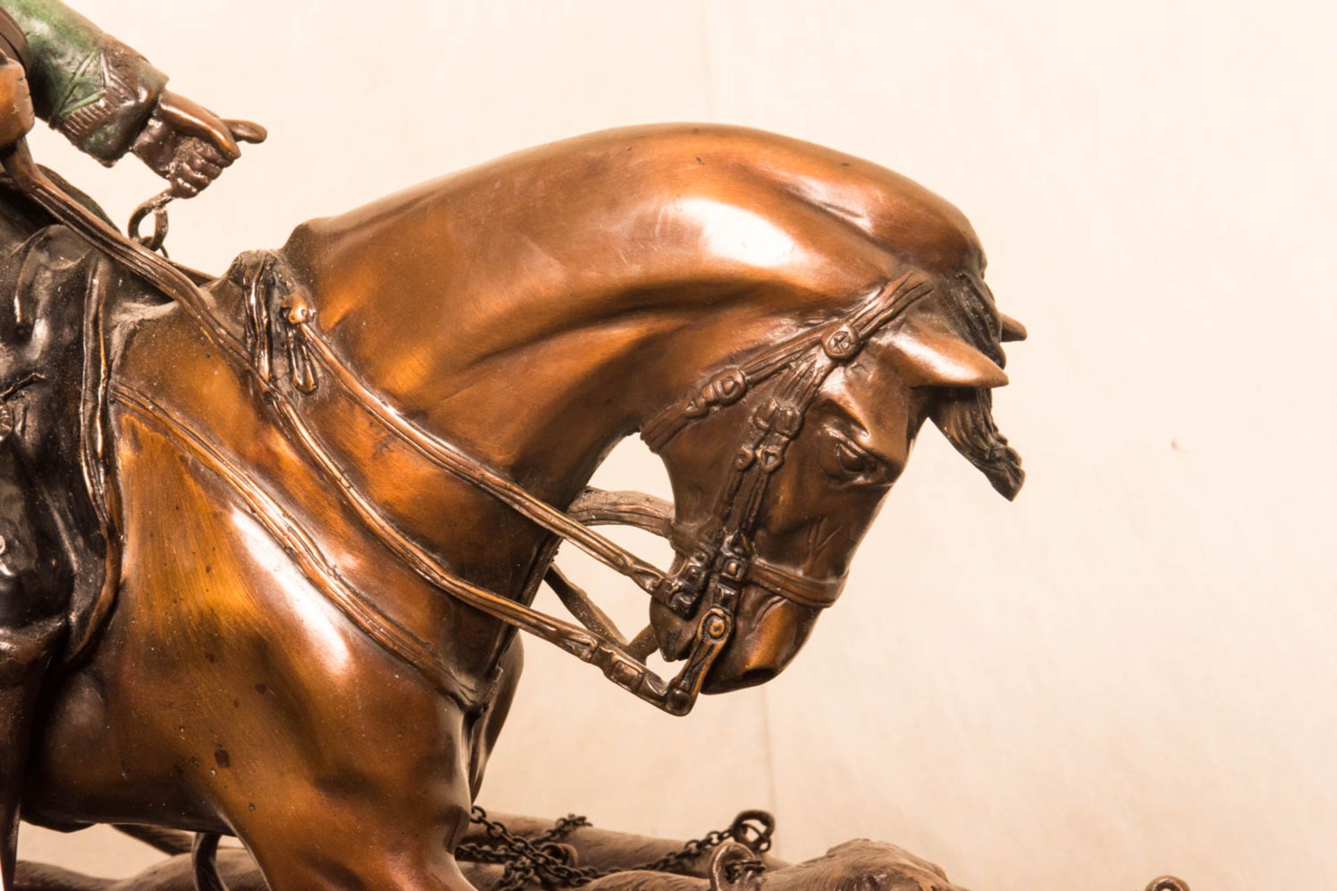 Bronzeskulptur Reiter mit Hundemeute - Bild 7 aus 9
