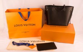 Louis Vuitton, Neverfull MM Epi Leather Noir Electric & Pochette