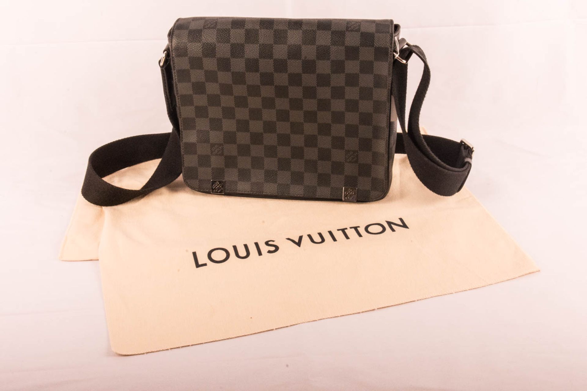 Louis Vuitton Messenger District Shoulder Bag
